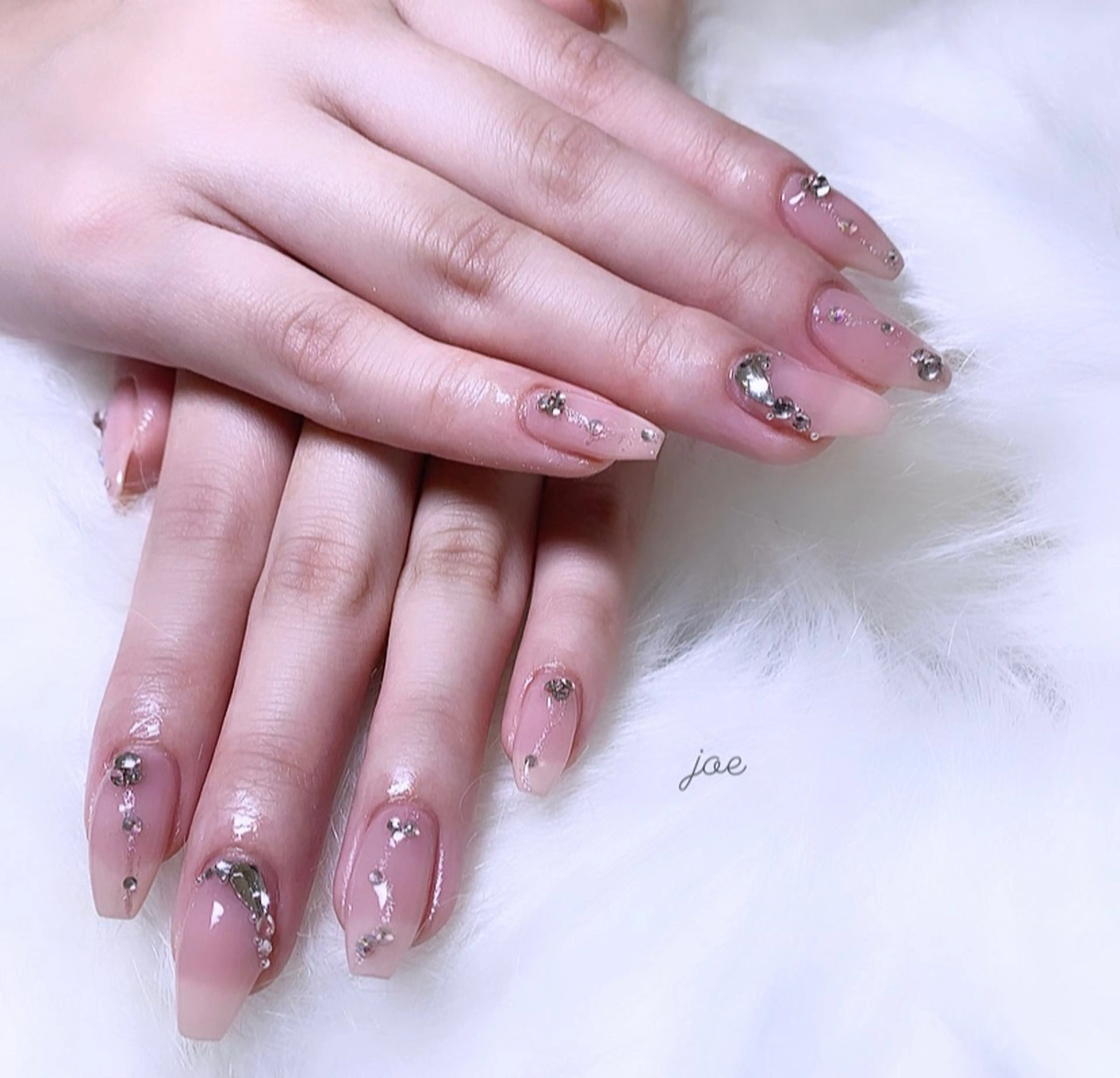 ネイル キラキラネイル ハンドネイル EstheSalon J.o.e /石堂のネイルデザイン