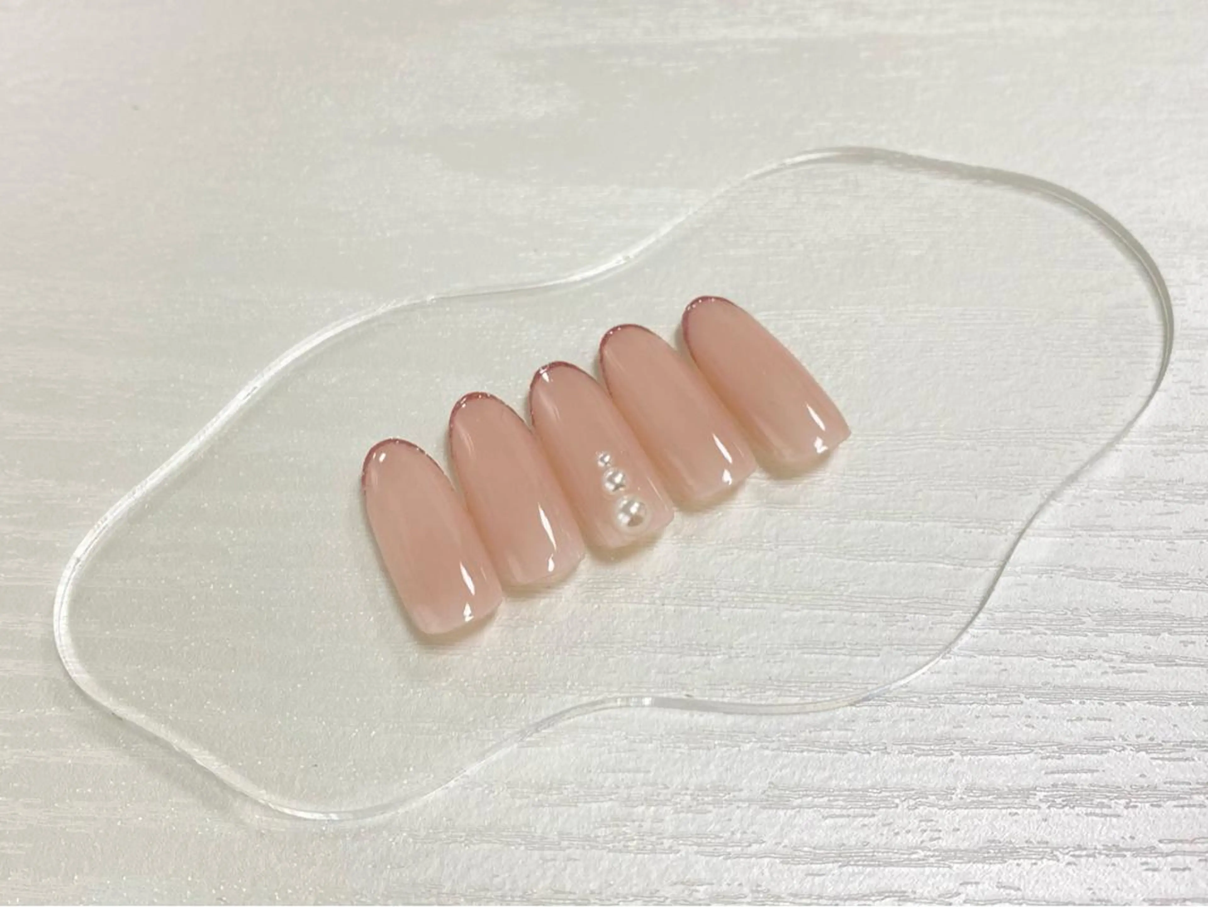 ネイル le’a レアのマツエク・マツパデザイン