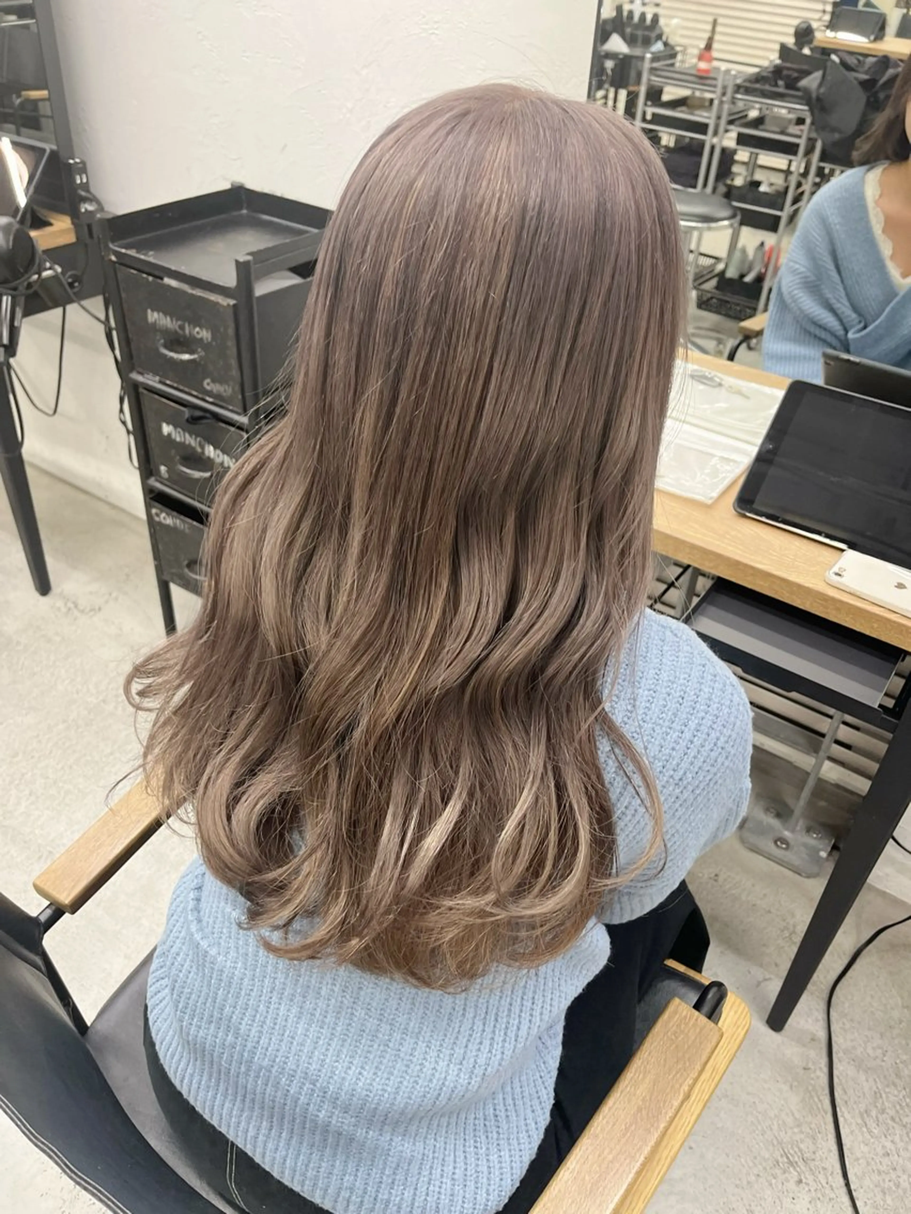 ロング カラー ヘアアレンジ ベージュカラー 🫧透明感カラー/ ナルハ🫧のヘアスタイル