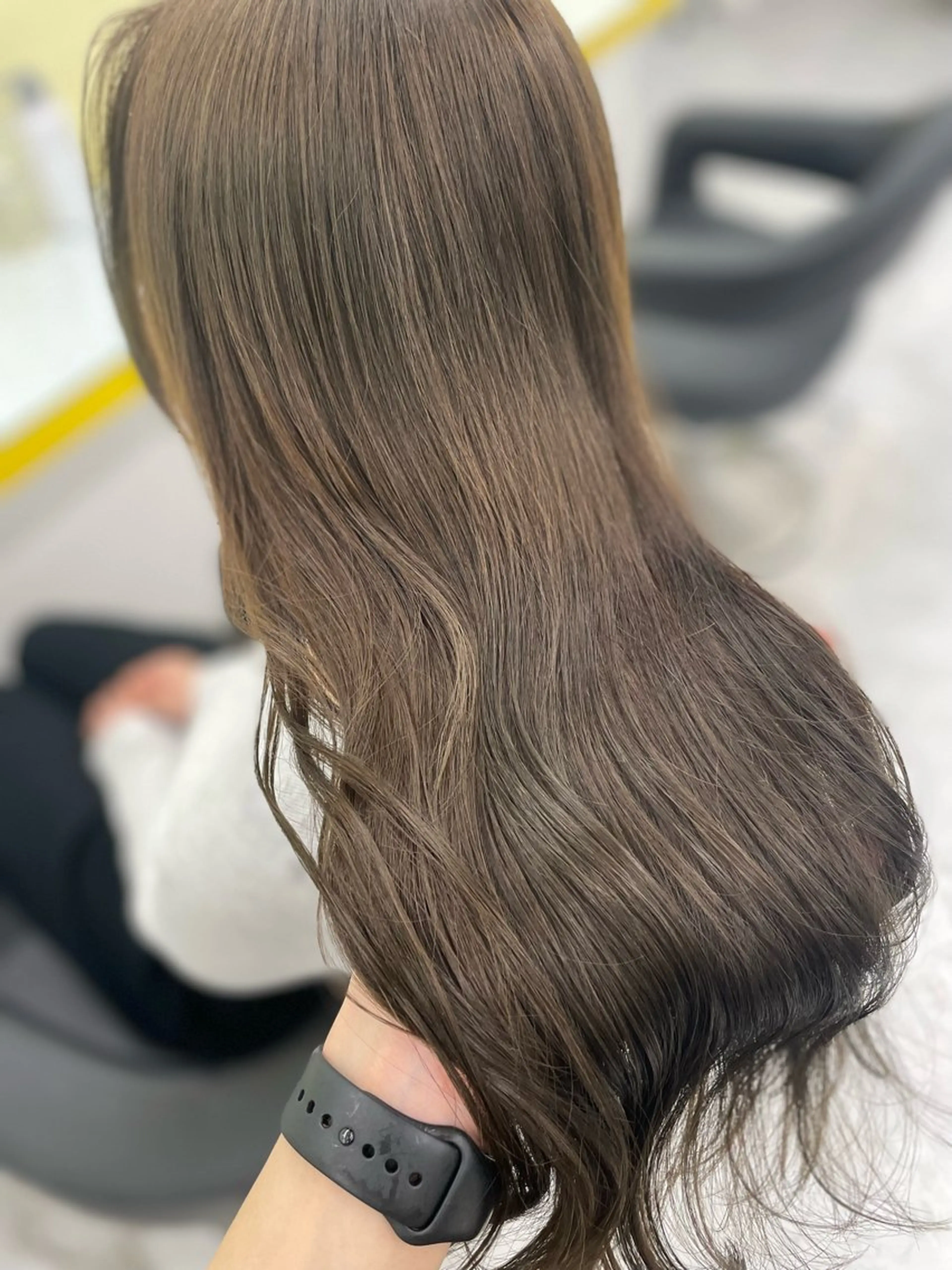 ロング カラー ヘアアレンジ ブリーチ 透明感カラー ダブルカラー ブリーチなしカラー ヘアカラー トリートメント ヘアセット 💕透明感暗髪💕 りくのヘアスタイル