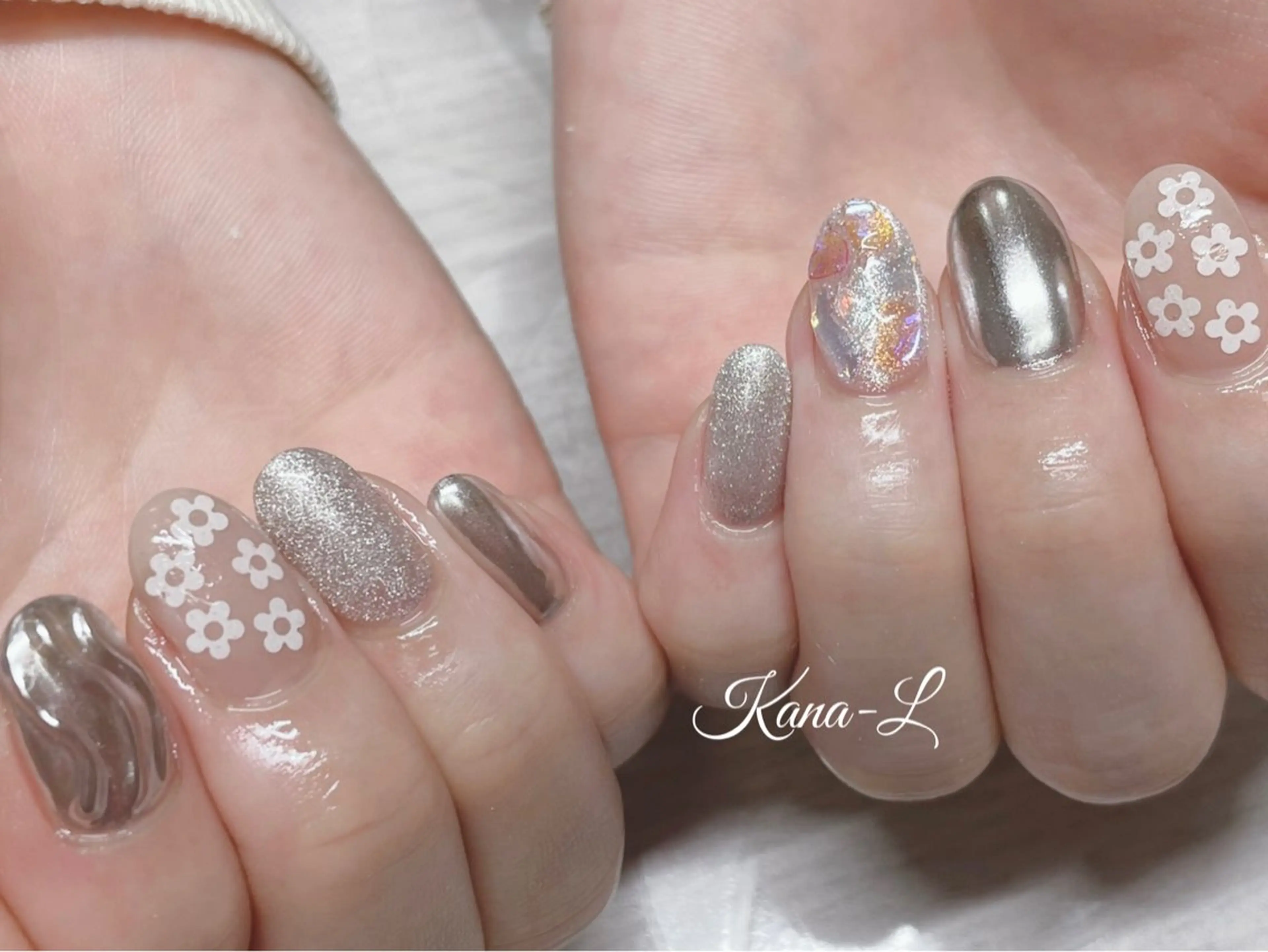 ネイル フラワーネイル ジェルネイル 韓国ネイル マグネットネイル ミラーネイル 芦辺 香奈のネイルデザイン