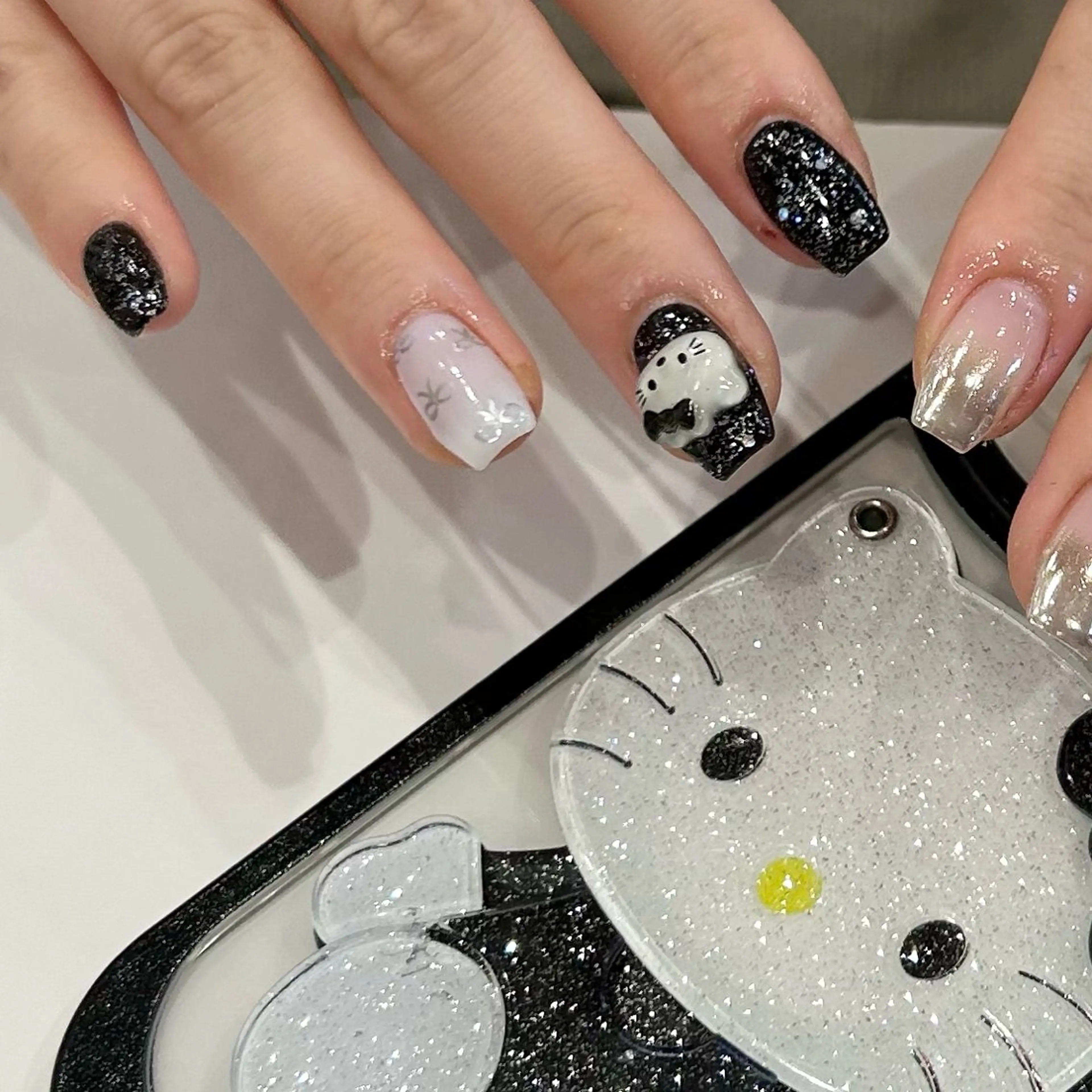 ネイル ハンドネイル nail ♡" Riri韓国ガーリーのネイルデザイン