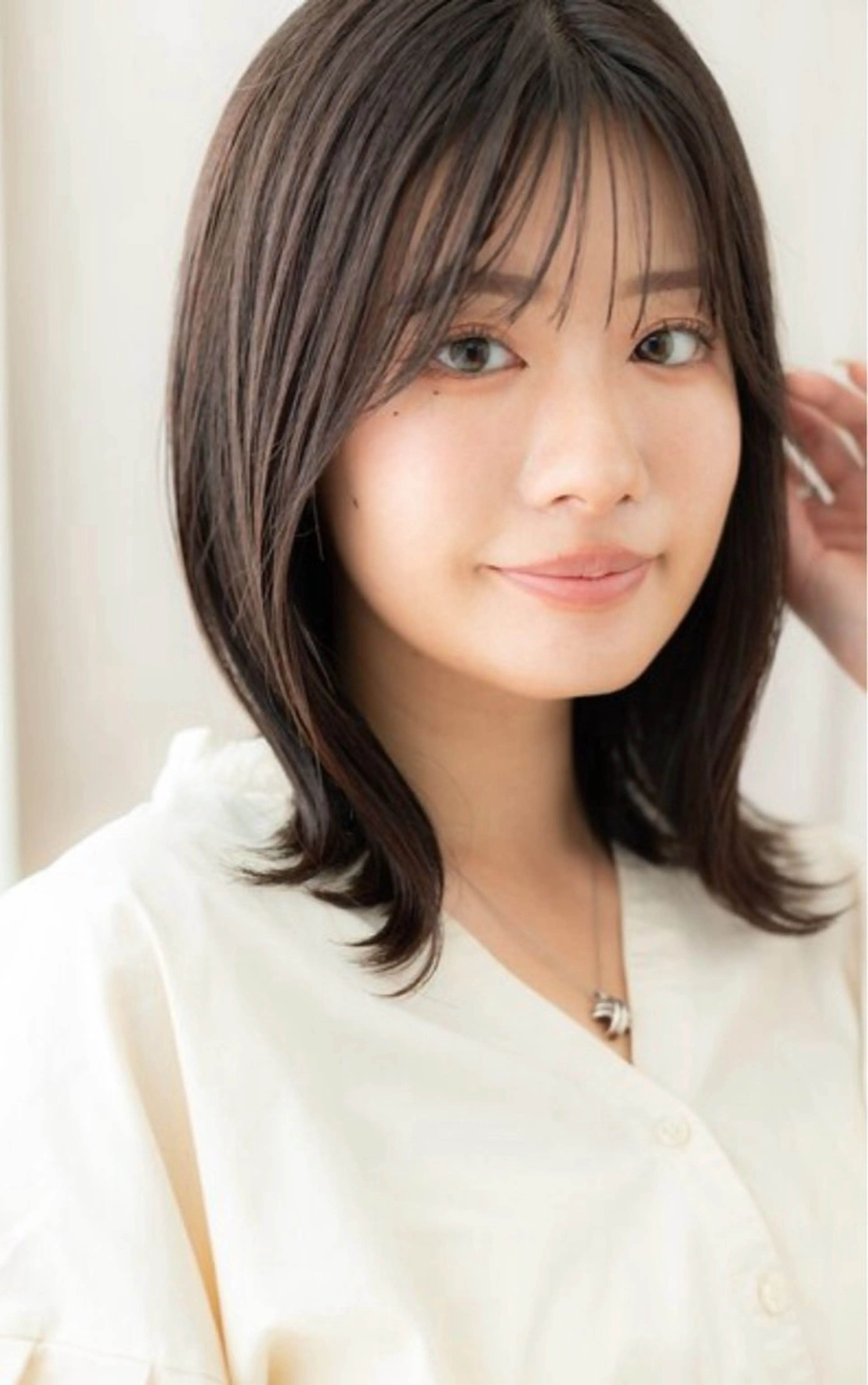 ミディアム カット くびれ&切りっぱボブ 得意👍佐藤歩のヘアスタイル