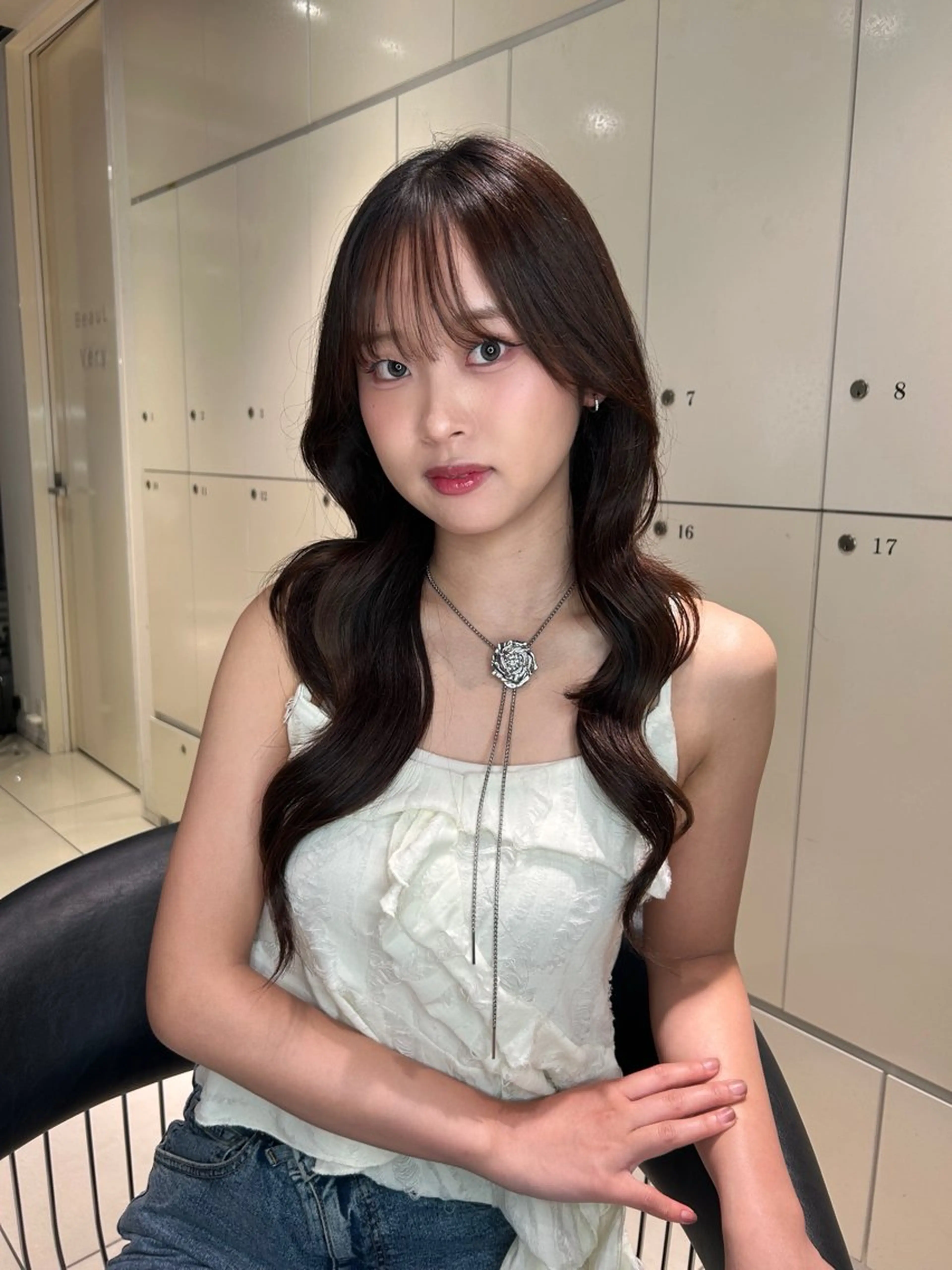 ロング カット ヘアカラー sakura 🪽 艶カラー/髪質改善のヘアスタイル