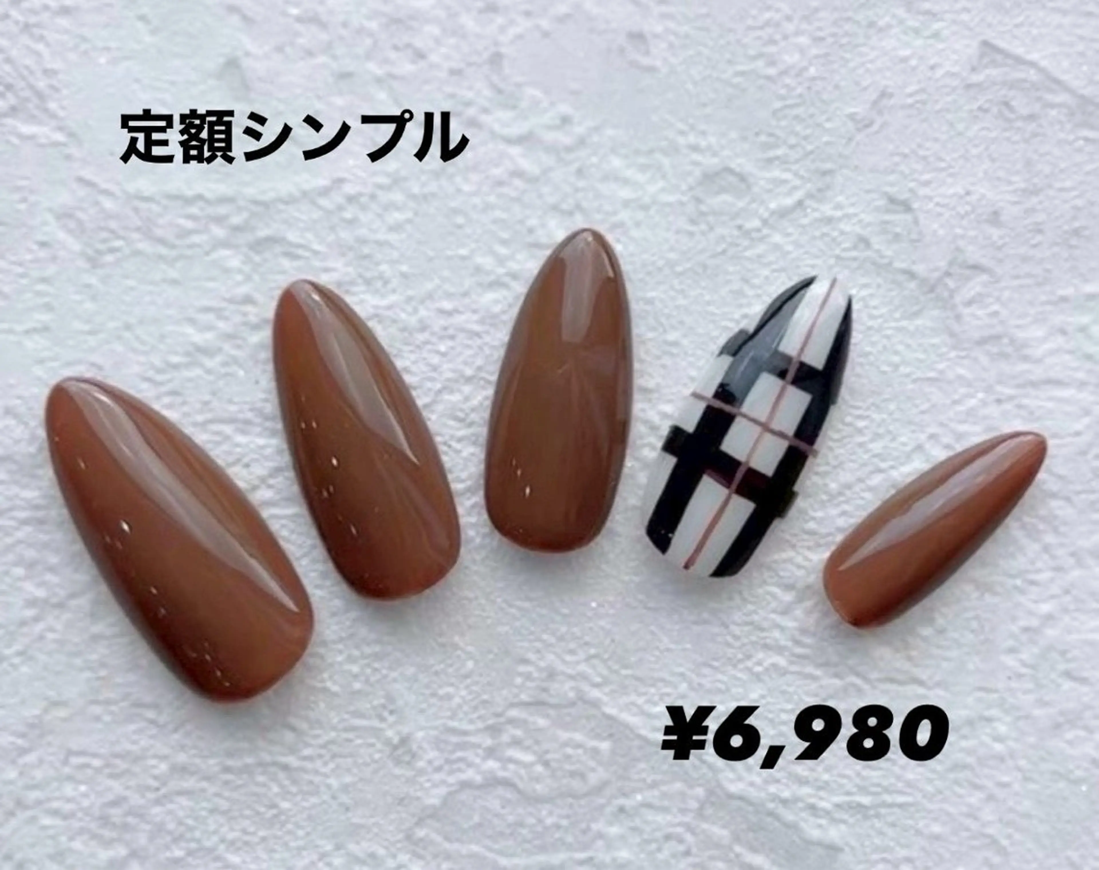 ネイル シンプルネイル MARUCHU Ayanaのネイルデザイン