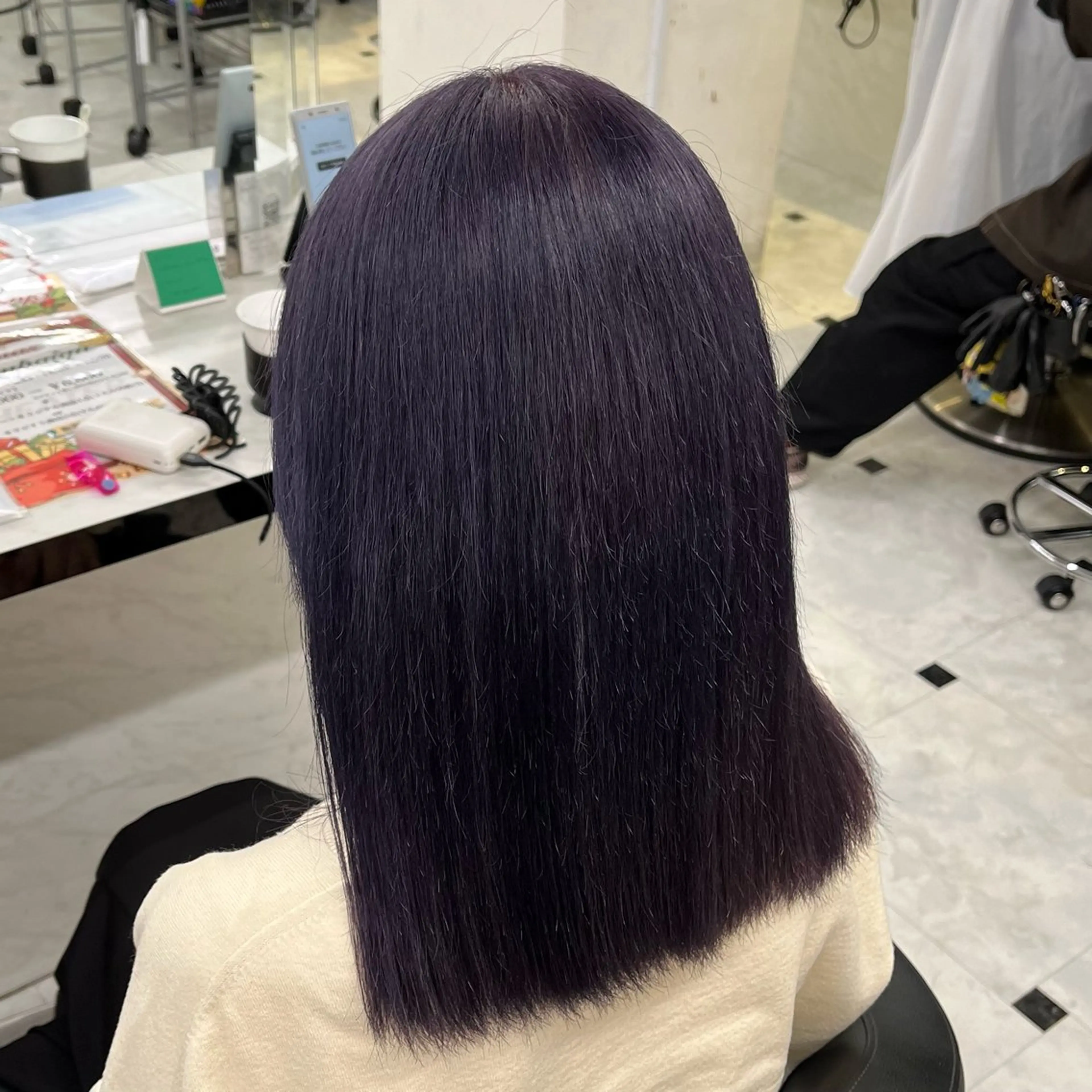 ミディアム 🍒透明感カラー🌨 🥕ハイトーンカラーのヘアスタイル
