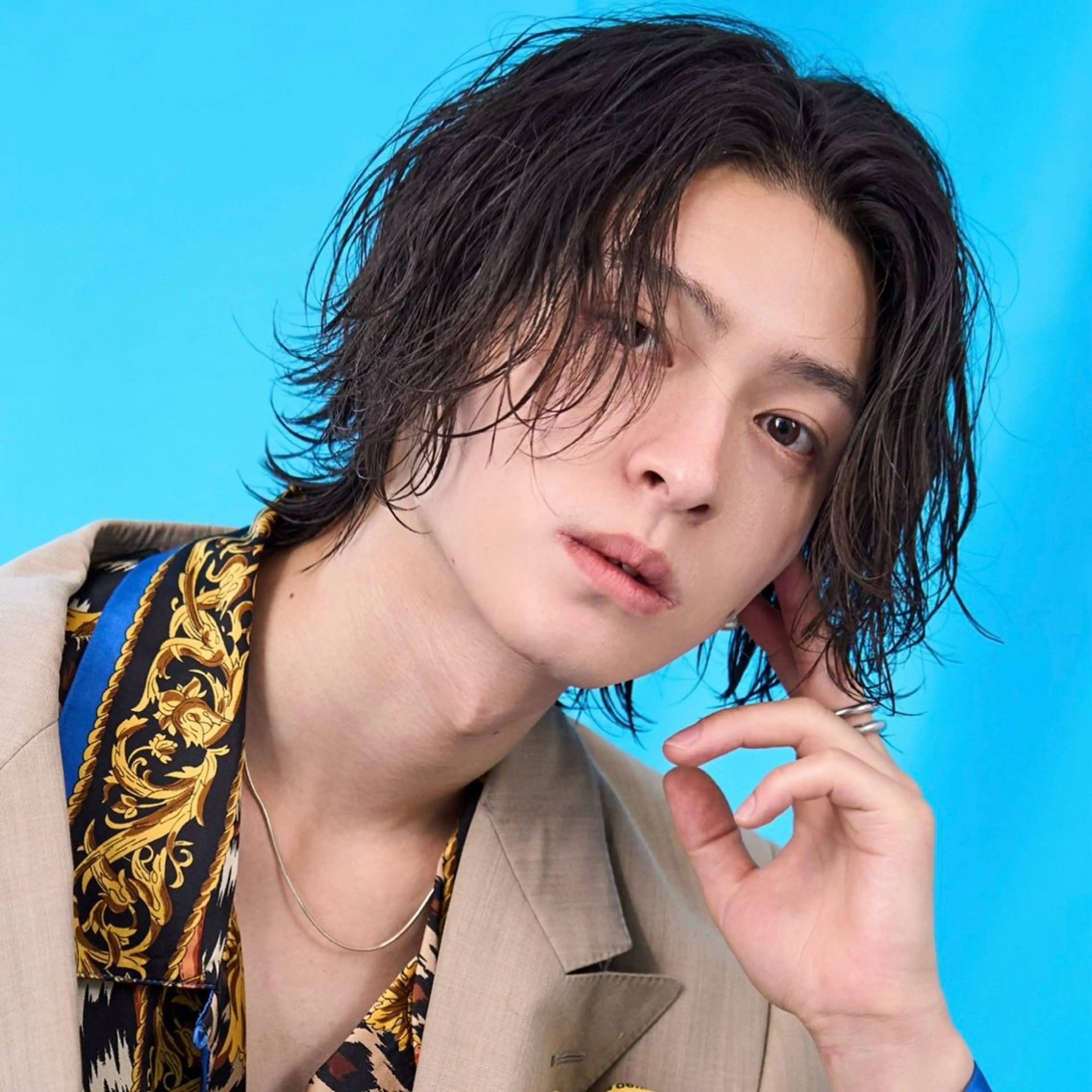 ミディアム パーマ カット 縮毛矯正 渋谷 メンズ 木下 仁来のヘアスタイル