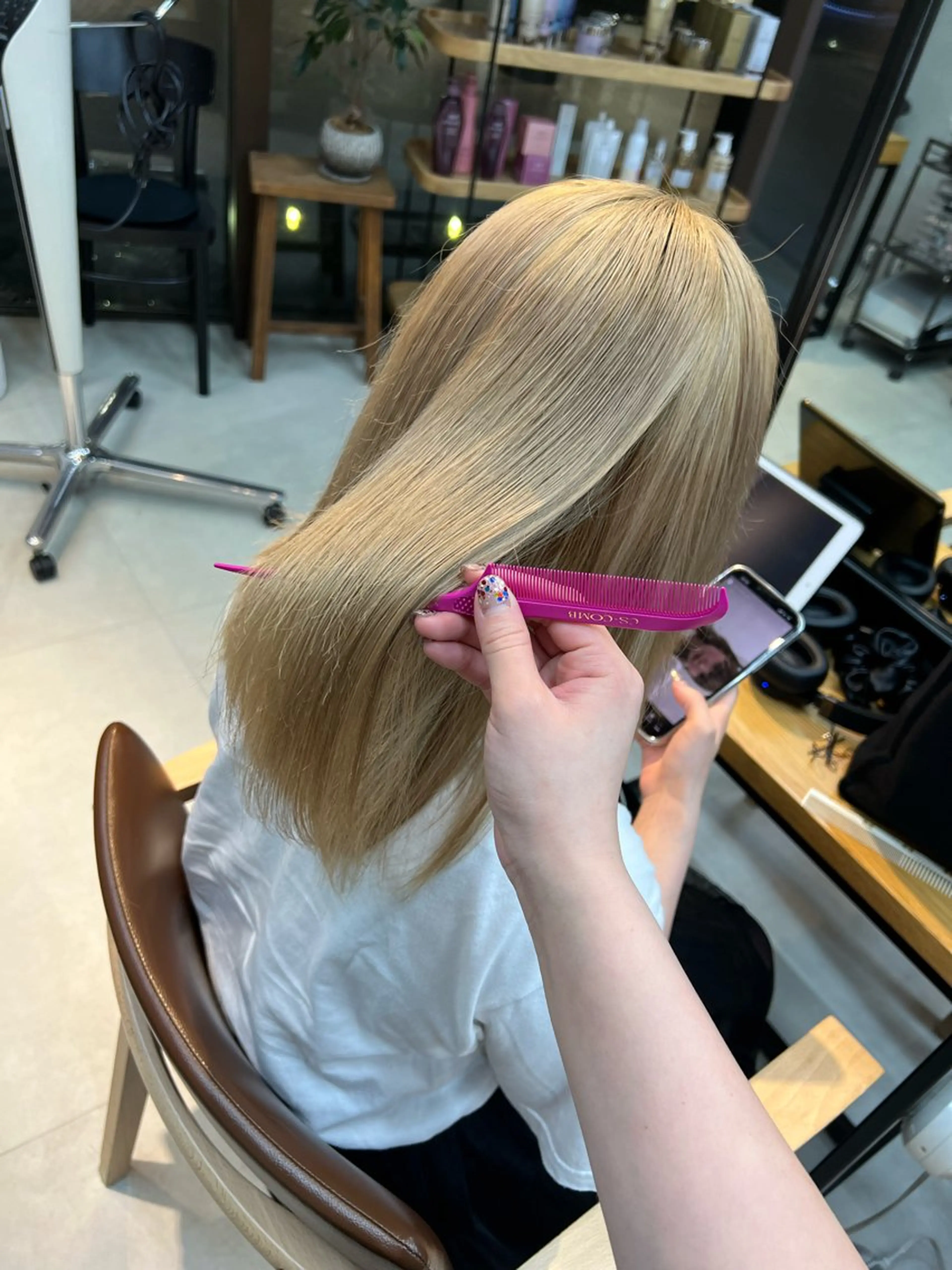 セミロング mee.所属・カットモデル募集中 / ベージュ/あづきのヘアスタイル