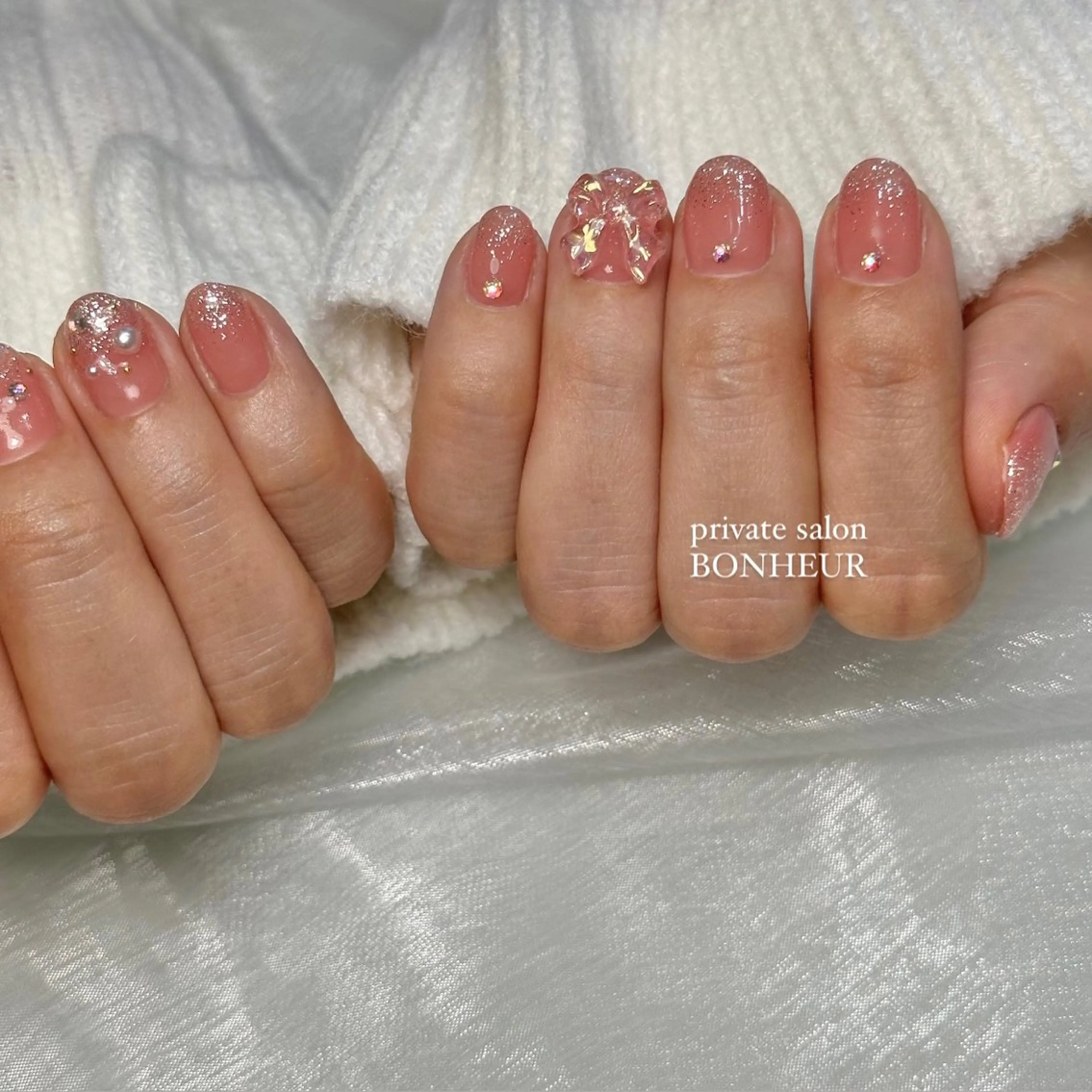 ネイル ハンドネイル BONHEUR Annaのネイルデザイン