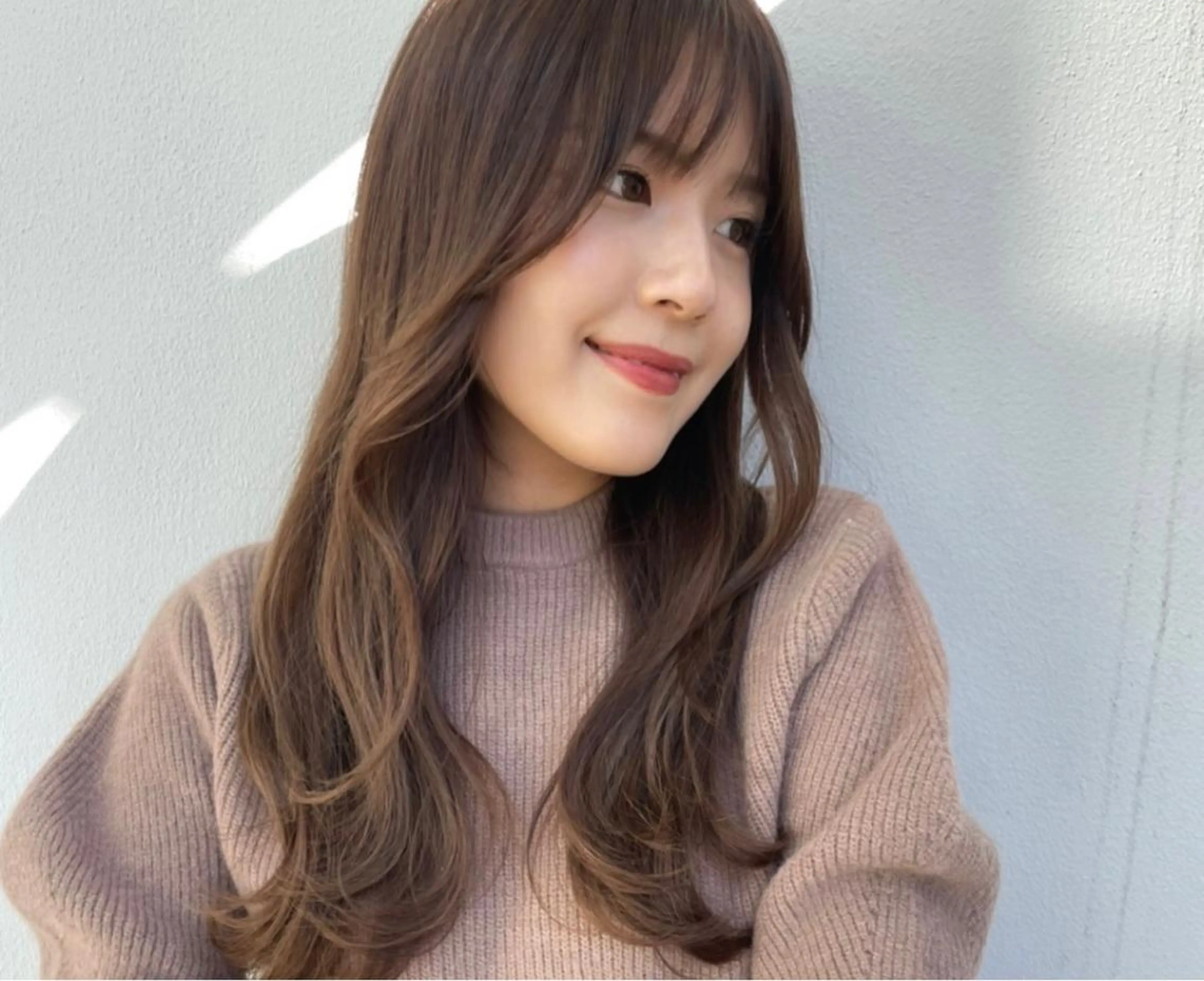 セミロング カラー パーマ ヘアアレンジ メンズ キッズ ネイル マツエク・マツパ アイブロウ メンズバレイヤージュ メンズブリーチ フェードカット メンズハイライト メンズハイトーン カット ヘアカラー トリートメント 髪質改善🇰🇷 レイヤーカット/梅田のヘアスタイル
