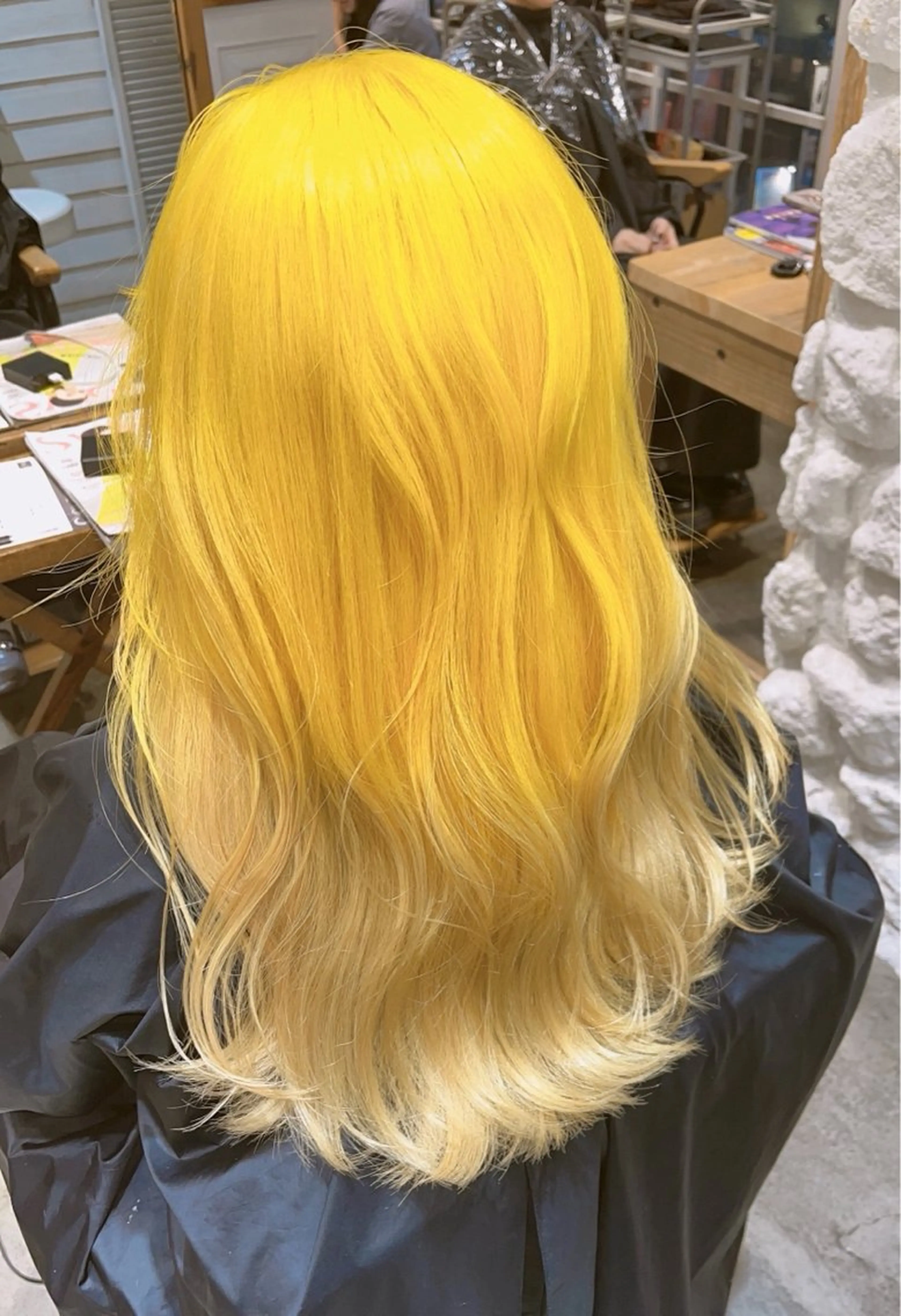 ロング カラー ブリーチ カット ヘアカラー 三浦 翔太のヘアスタイル