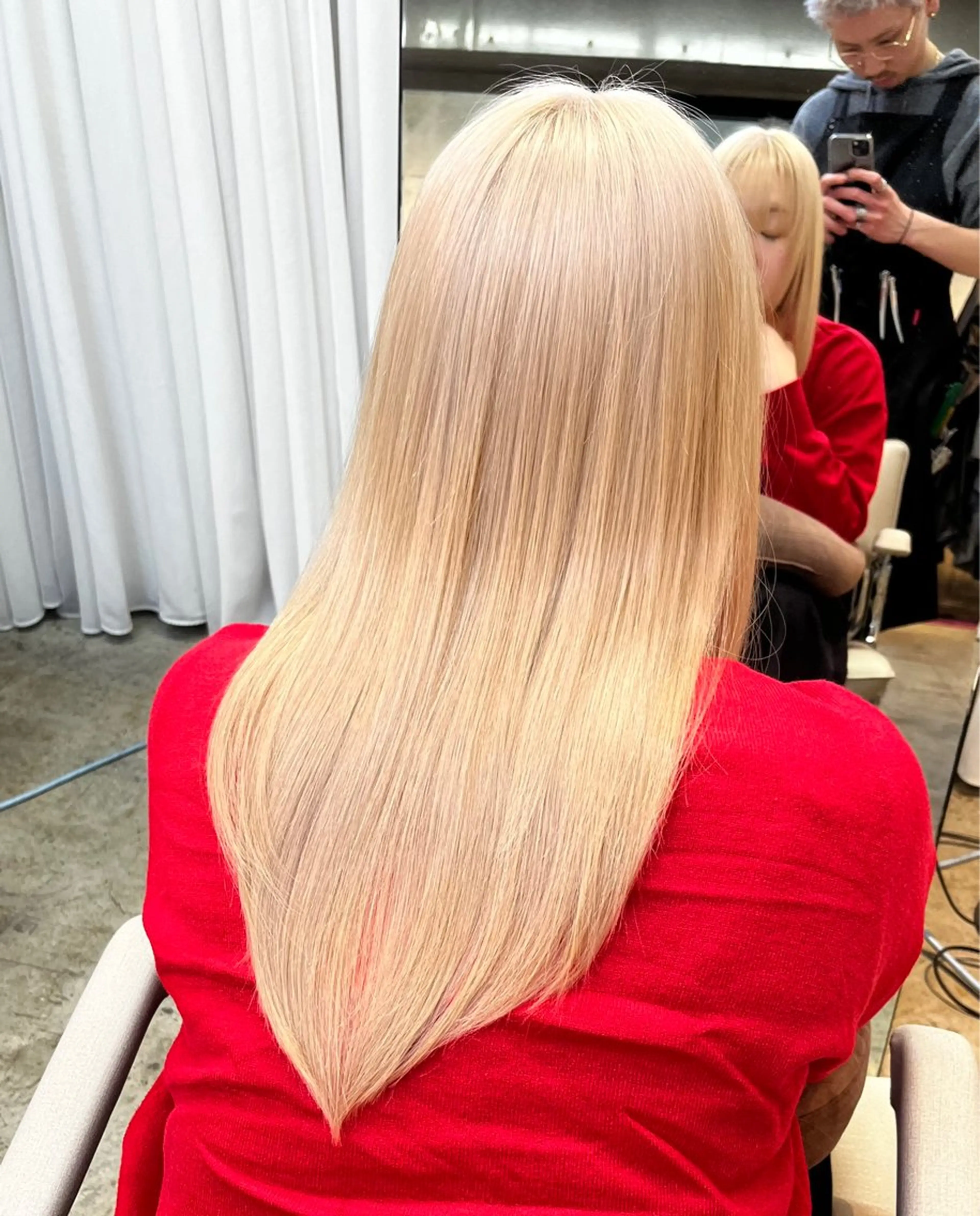 カラー ヘアカラー ウルフとハイトーン オタク美容師のユウトのヘアスタイル