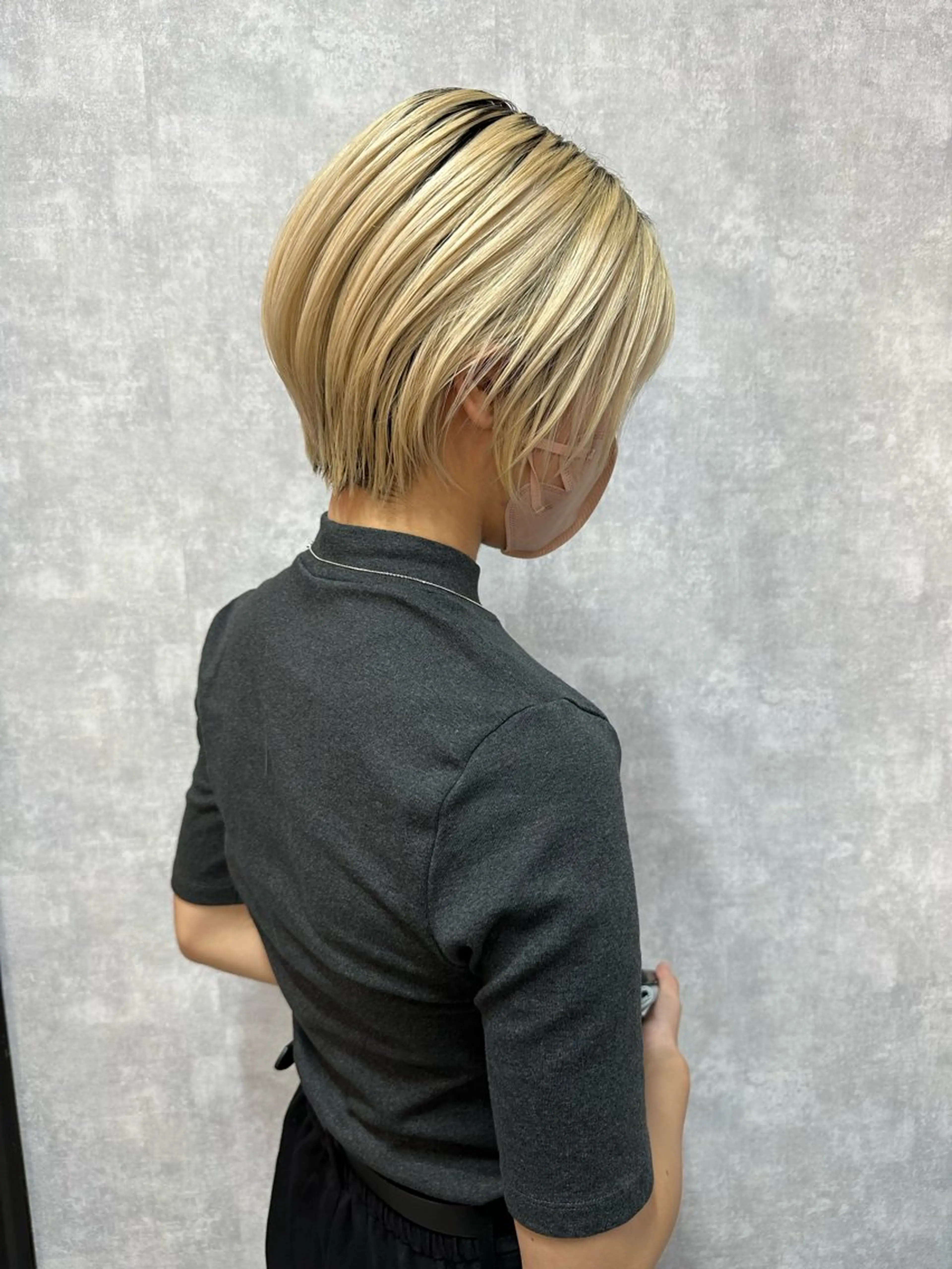 ショート 切りっぱなしボブ ショートボブ ハンサムショート 丸みショート ボブ カット ヘアカラー トリートメント C’LD hair  produce /シールドヘア所属・モテ髪/ボブ/ショー ト/アダチフウトのヘアスタイル