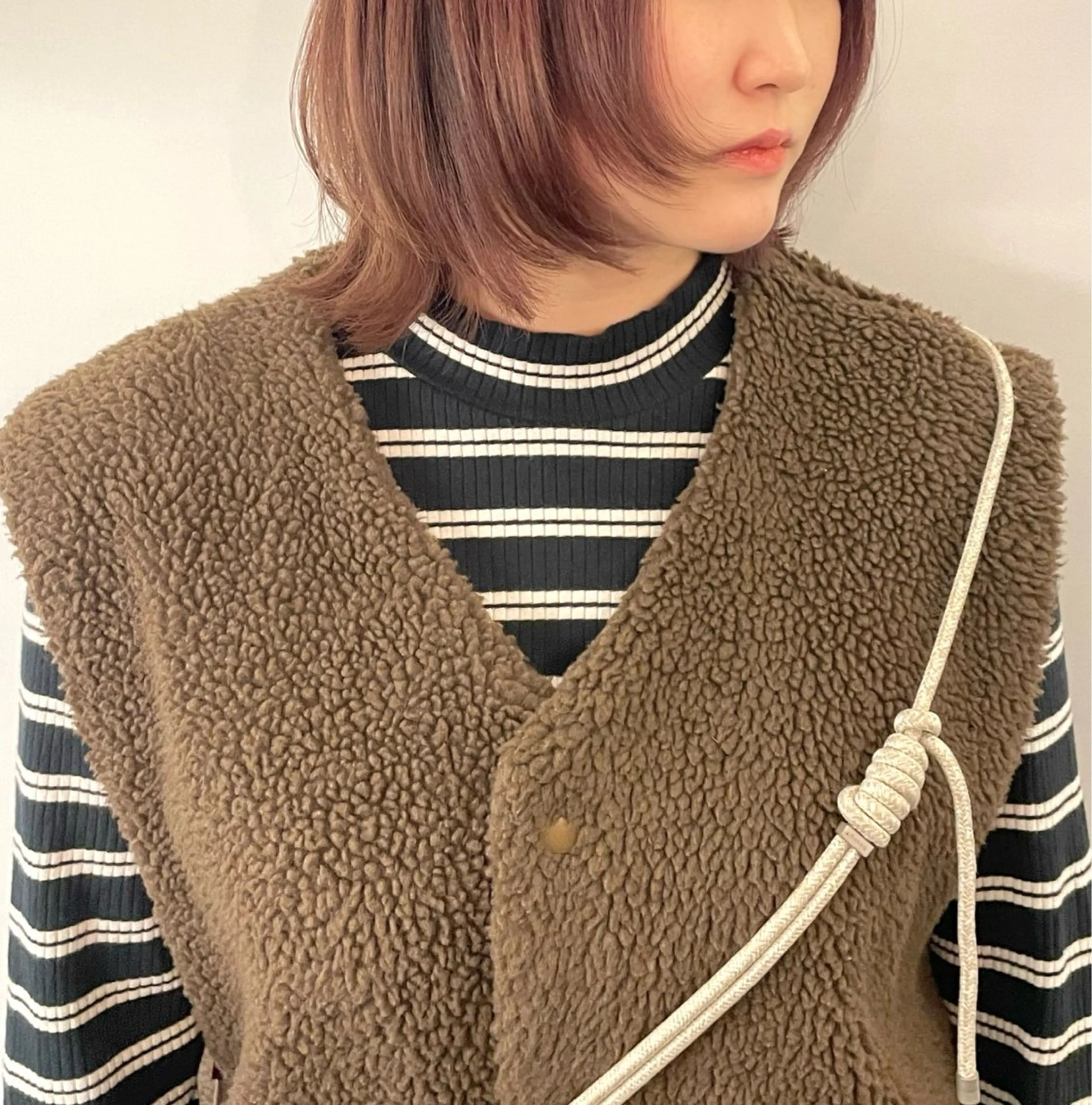 ショート ボブ 顔周りカット レイヤーカット ショートヘア ウルフカット TIECHEL所属・韓国ナチュラル・ ベージュ/落合夏希のヘアスタイル