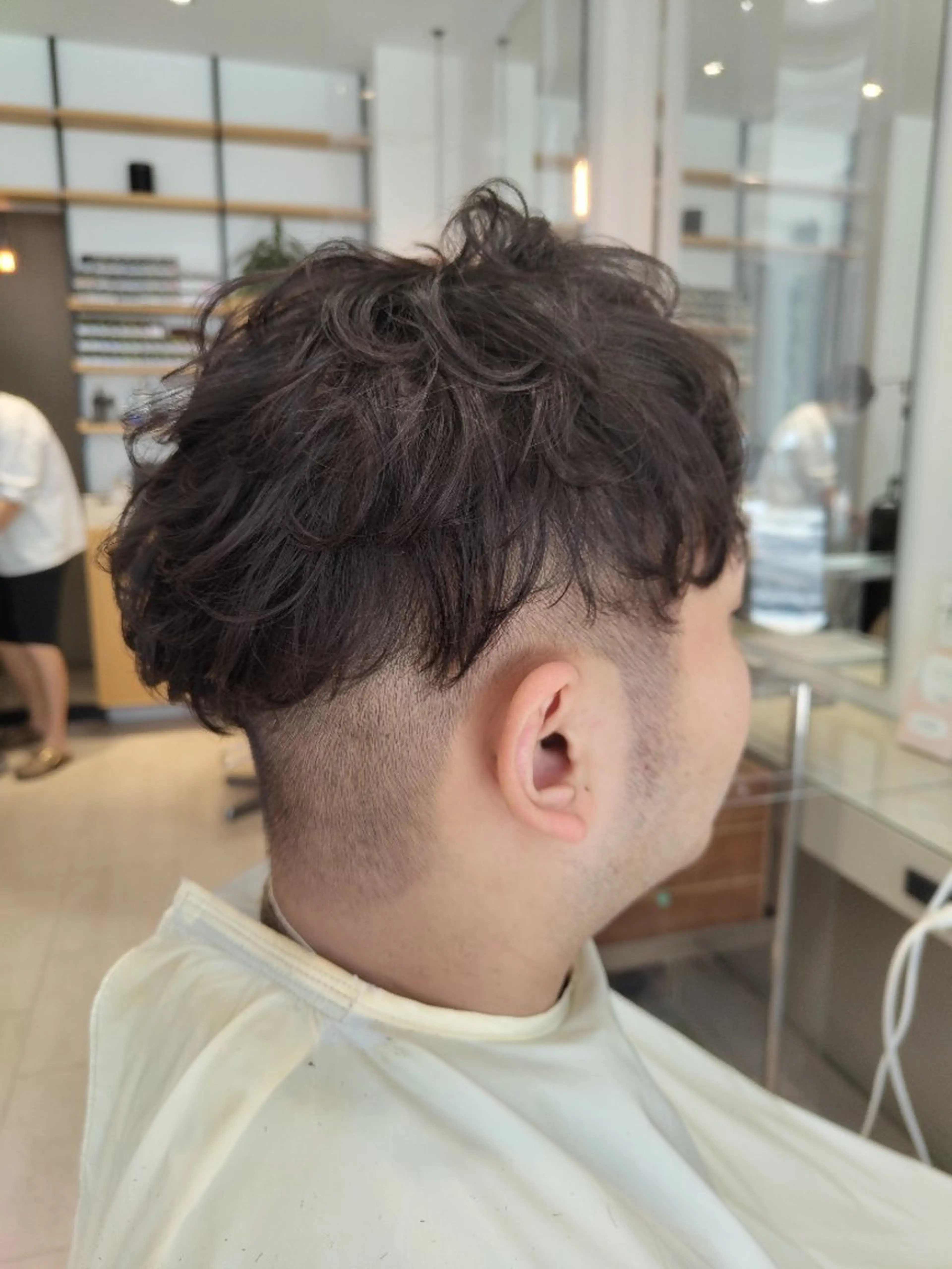 メンズ パーマ メンズパーマ ツーブロック カット パーマ liage所属・Fucai tomocoのヘアスタイル