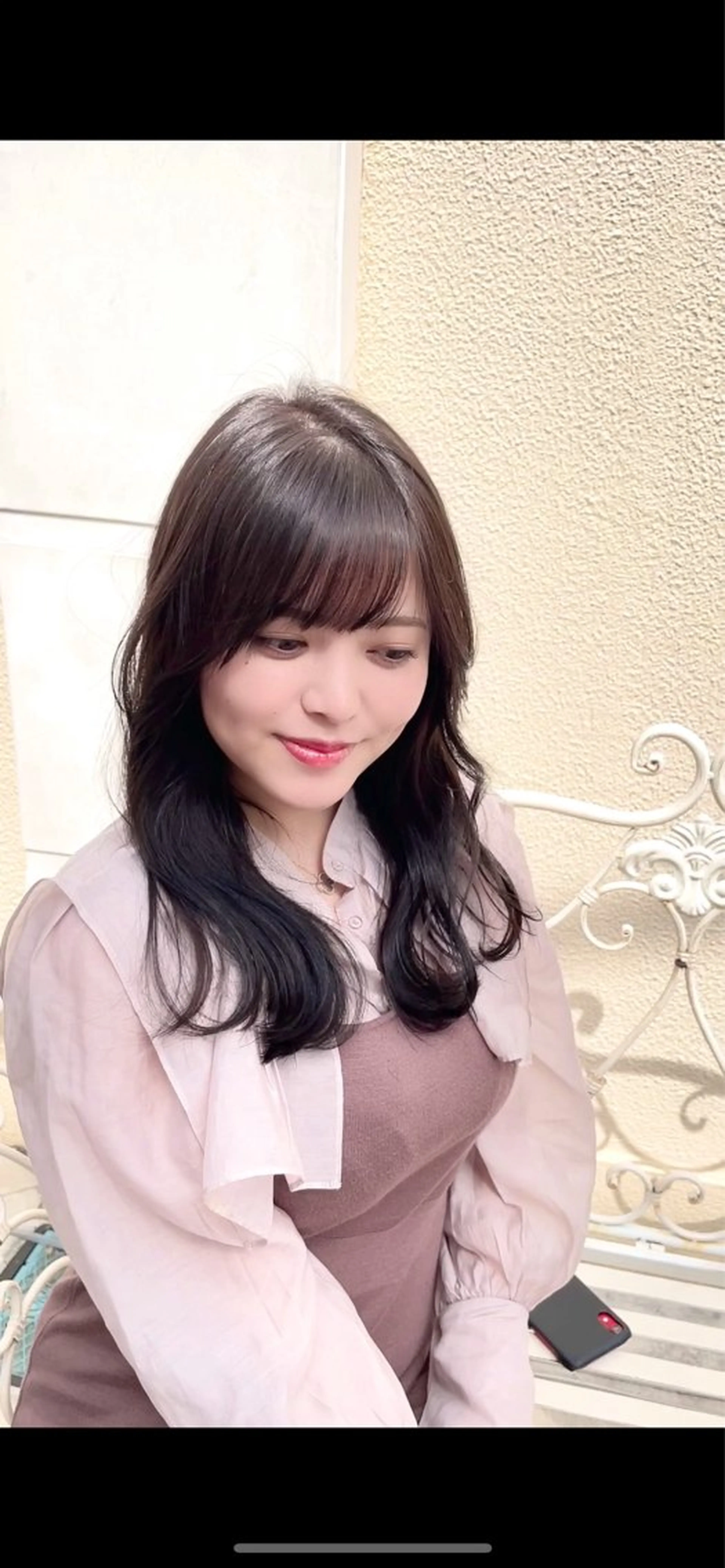 ミディアム カラー ミディアムレイヤー レイヤーカット カット ヘアカラー トリートメント BEBE所属・ブリーチなし 透明感カラーKANAのヘアスタイル