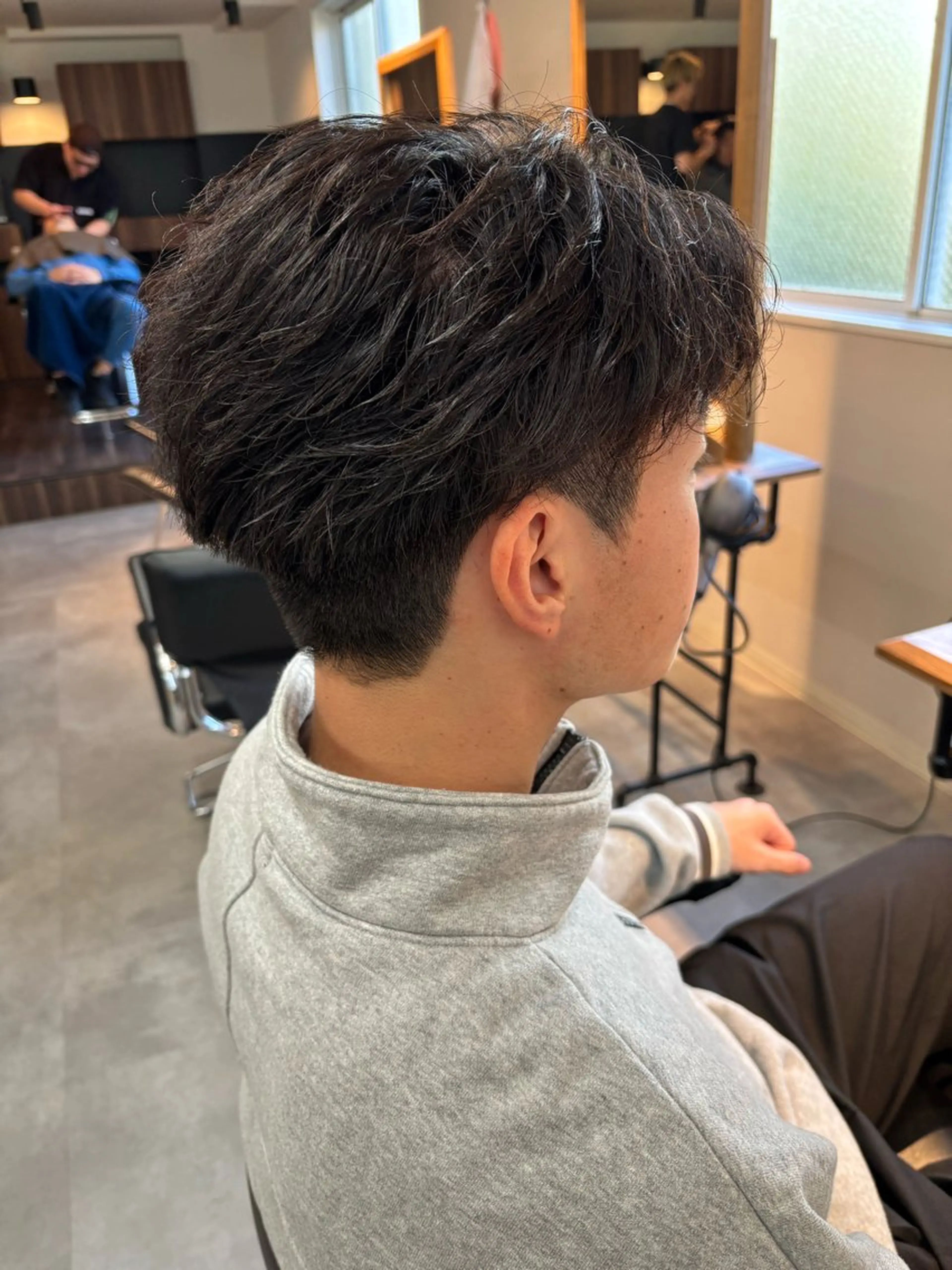 メンズ ビジネス メンズショート カット 保立メンズカット 千葉駅フェザーパーマのヘアスタイル