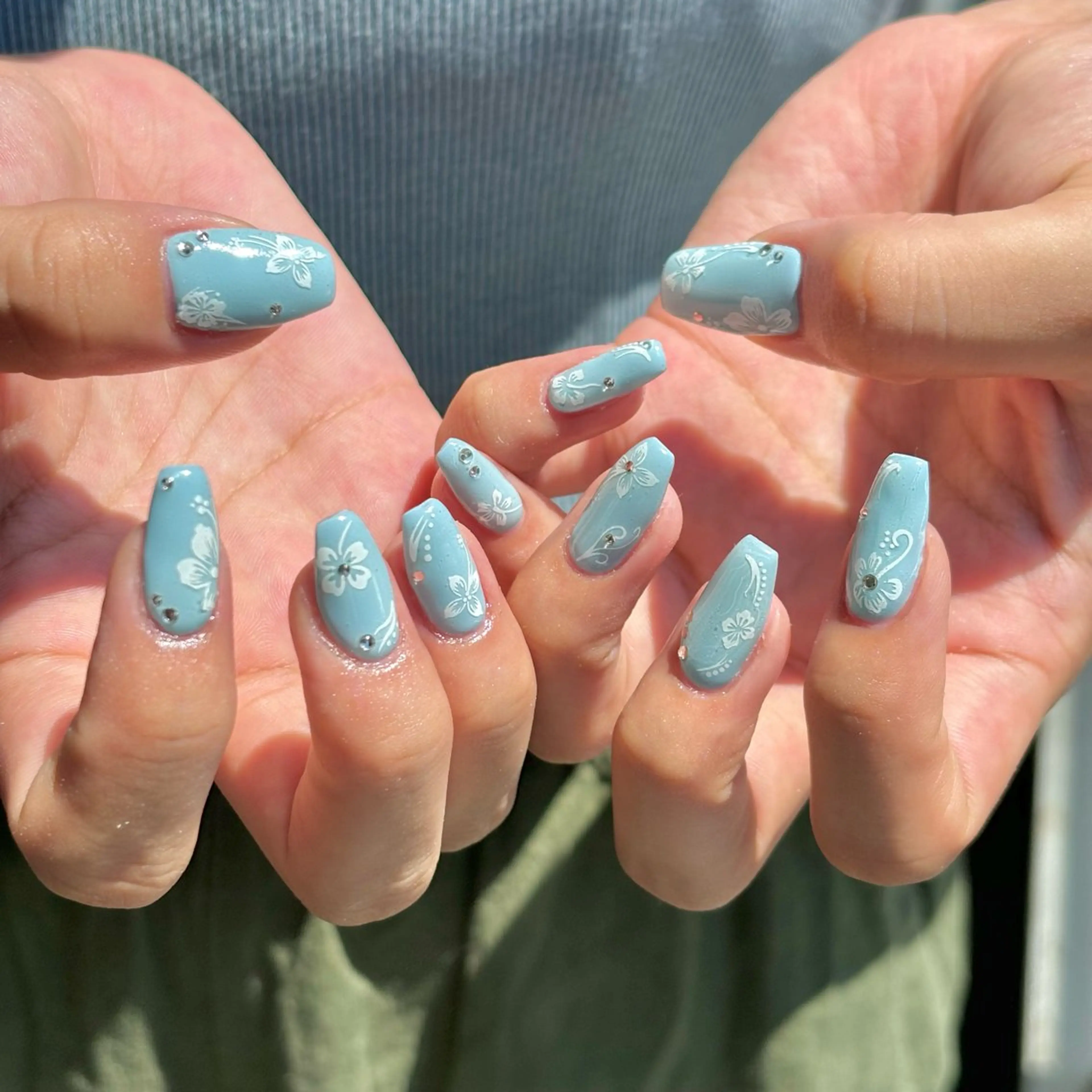 ネイル ハンドネイル Sii nail 🤍SAKIのネイルデザイン
