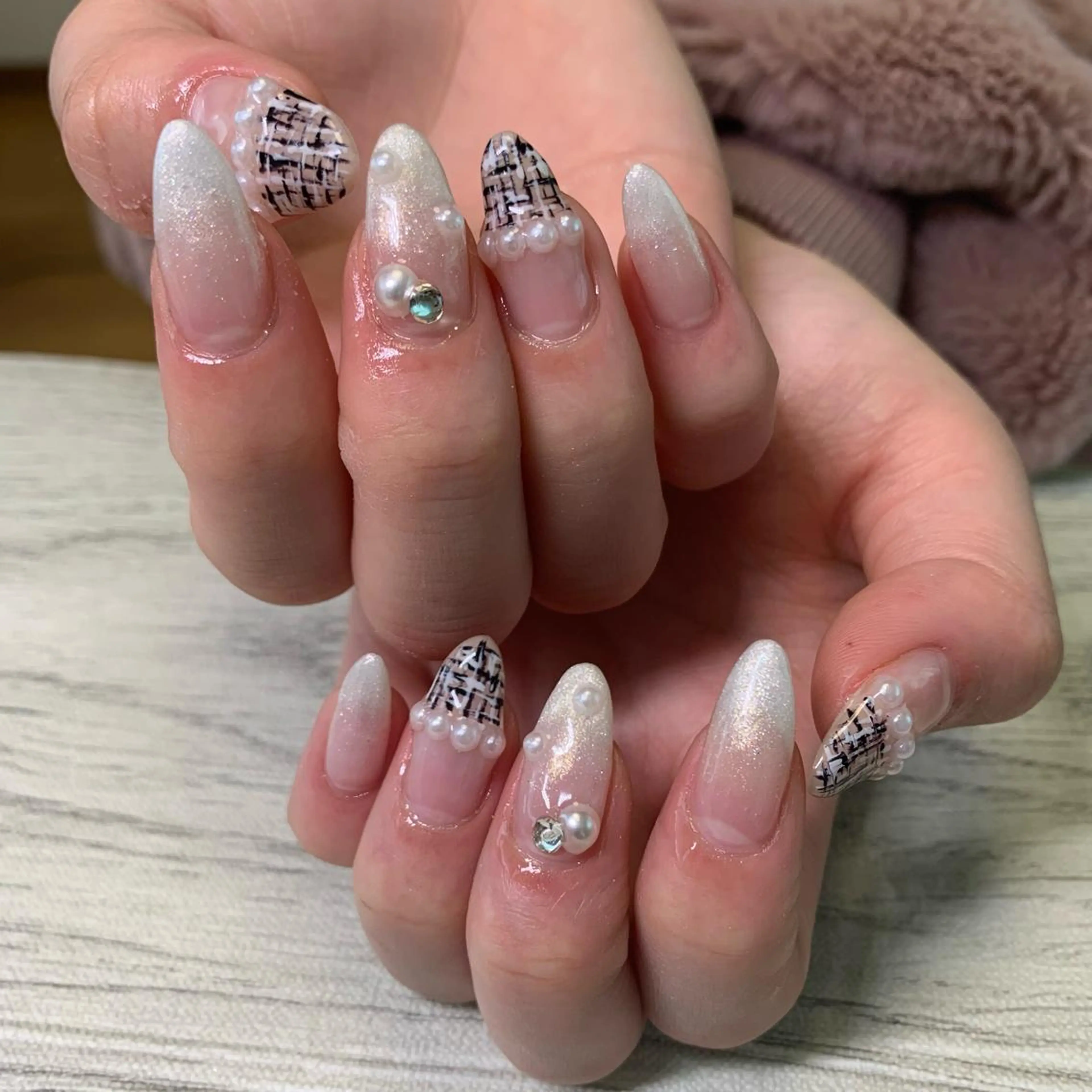 ネイル ハンドネイル フットネイル Adite nailのネイルデザイン