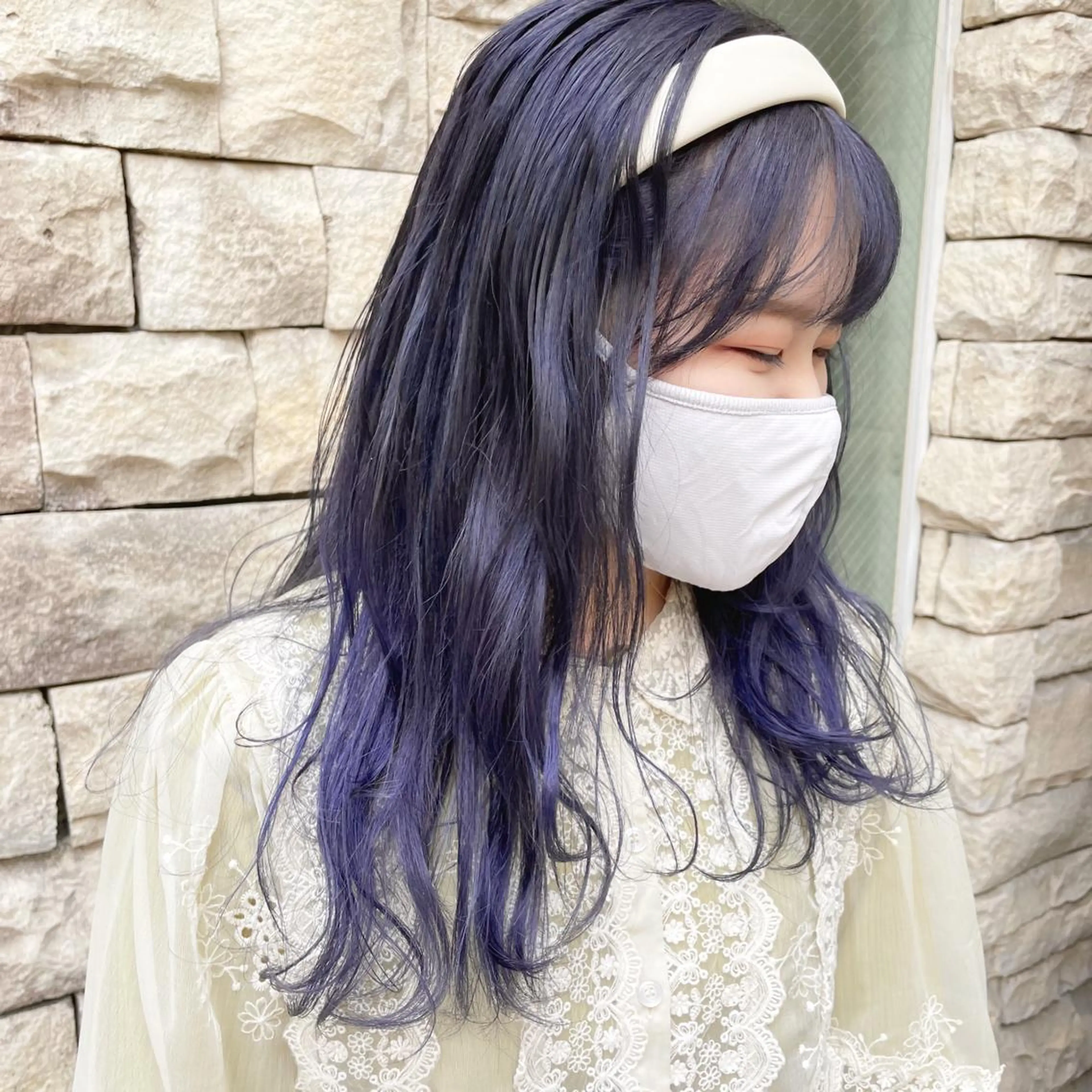 セミロング カラー ネイビーカラー EMANON天神所属・Hitomi Ezakiのヘアスタイル