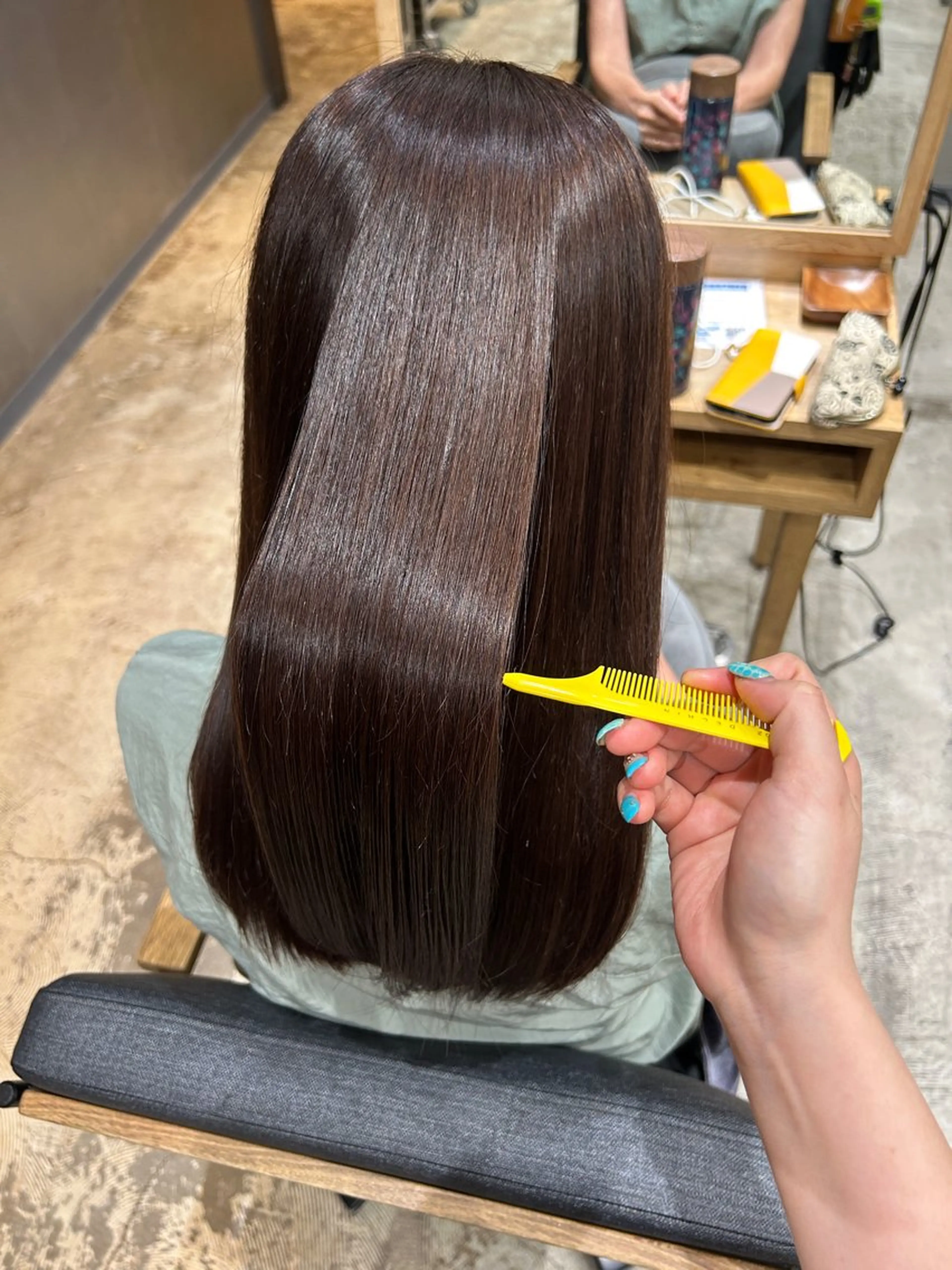 ロング 青野 になのヘアスタイル