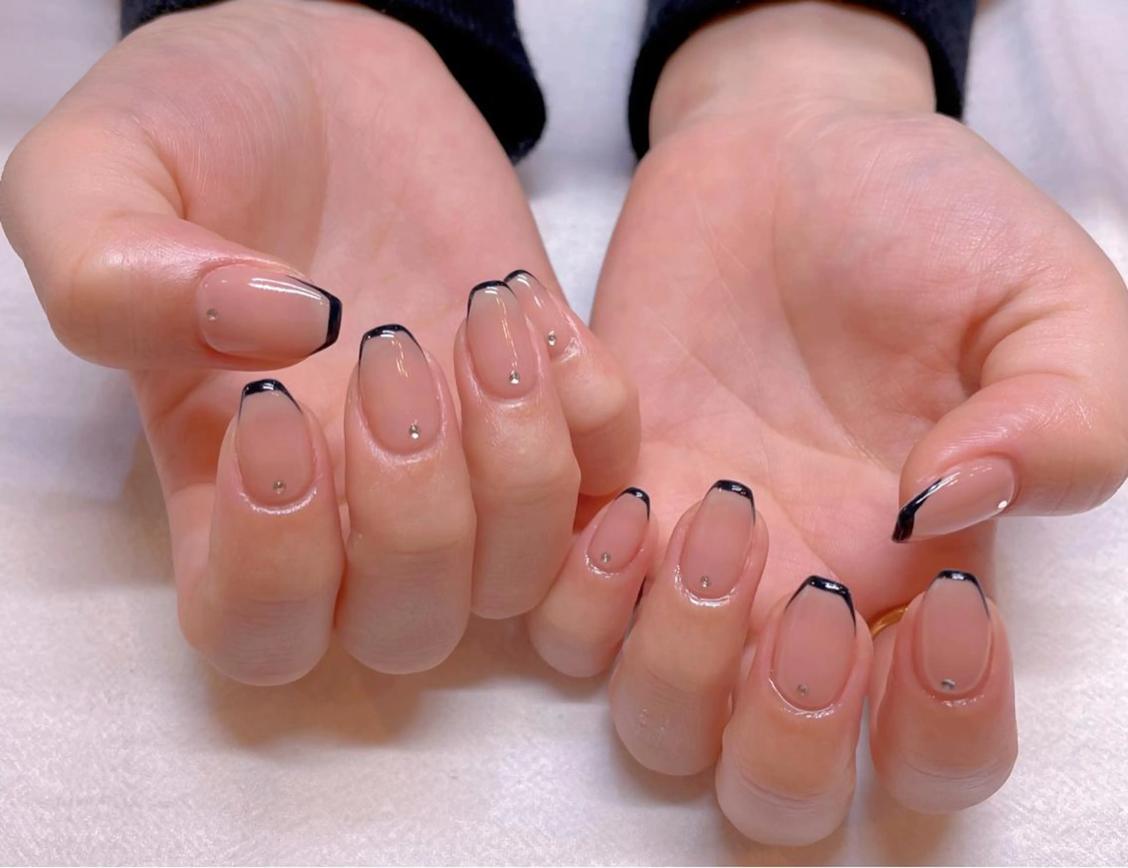 ネイル フレンチネイル ネイビー ストーンネイル ハンドネイル ネイリスト ❄️ユキ❄️のネイルデザイン