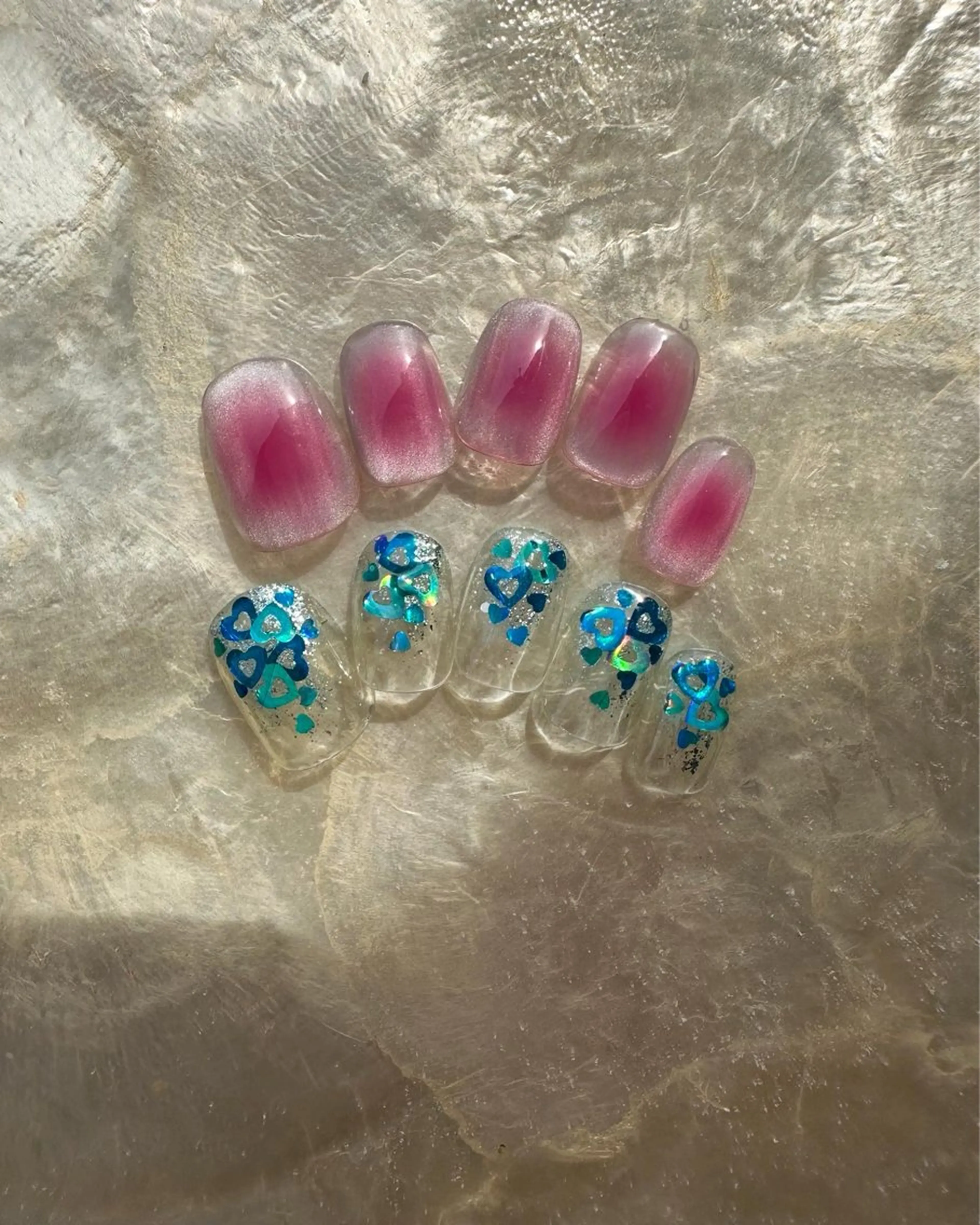 ネイル ブルー チークネイル ハート ホログラムネイル 氷ネイル・うるうるネイル 🪞KAPE NAIL 🪞のネイルデザイン