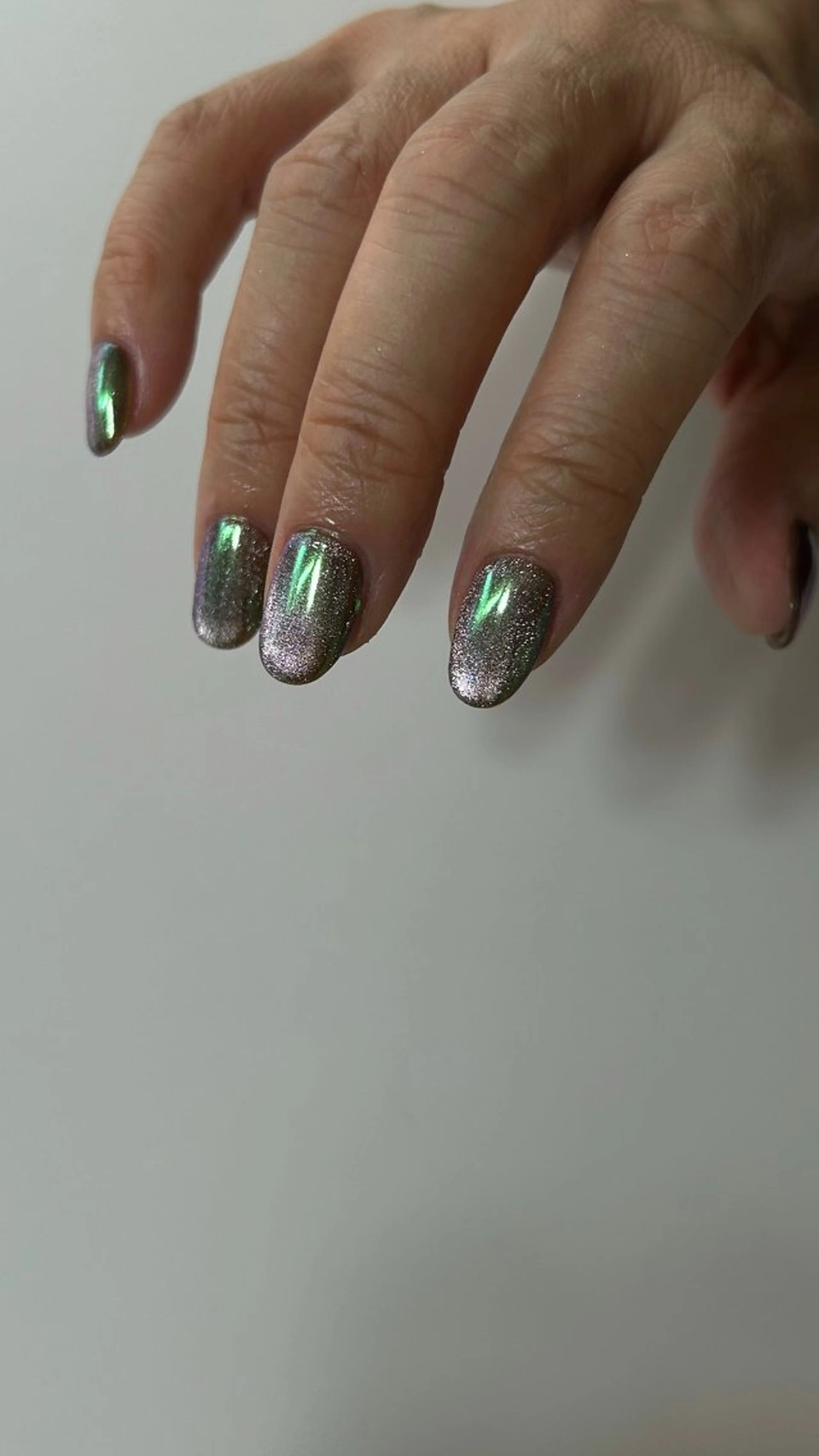 ネイル オーロラネイル マグネットネイル lcoco nailのネイルデザイン