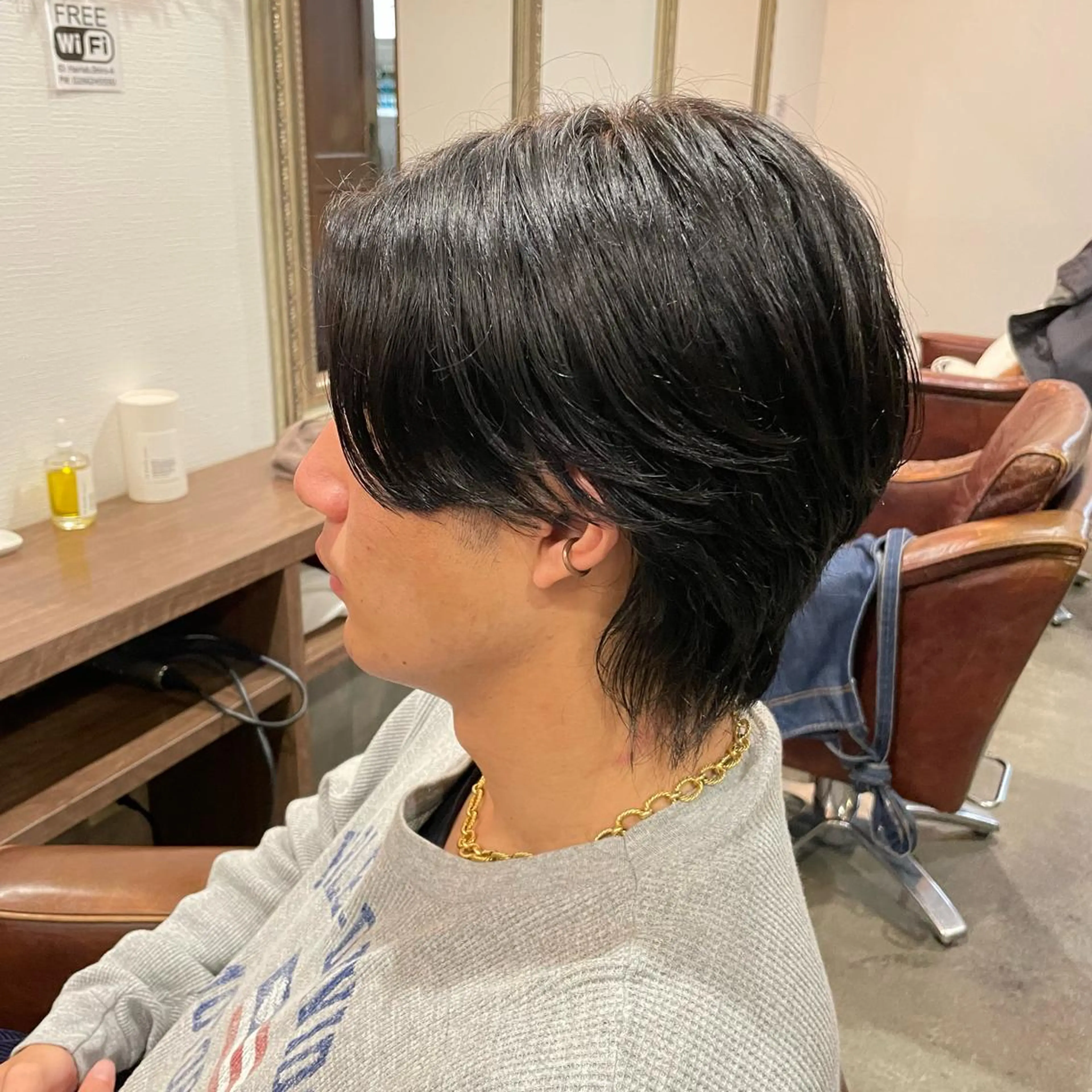 ショート メンズ センターパート メンズウルフカット ウルフカット 渡邉 聖希のヘアスタイル