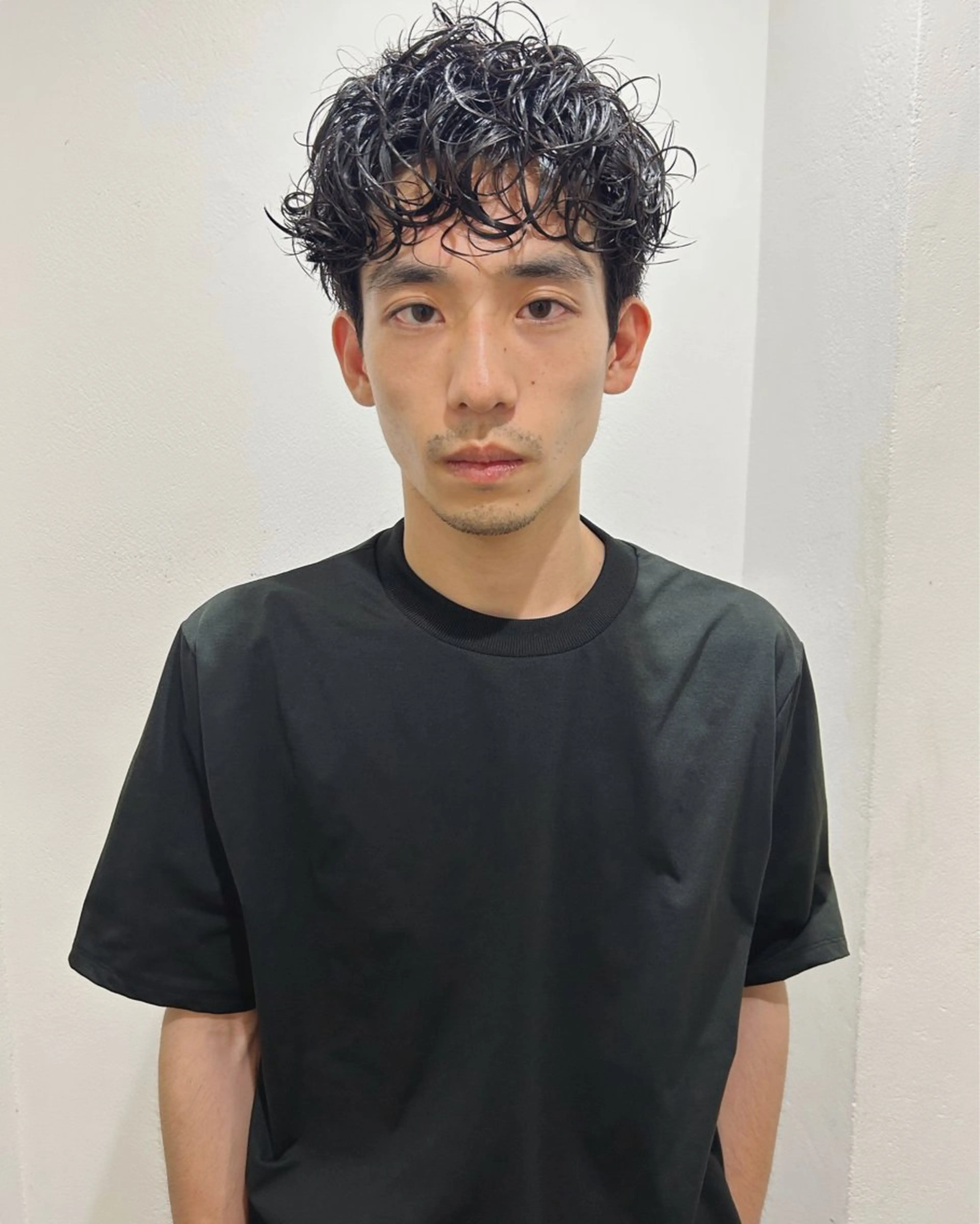 ショート パーマ メンズ マッシュ メンズパーマ カット パーマ トリートメント Loom.所属・村上雅人 ナチュラルモードのヘアスタイル
