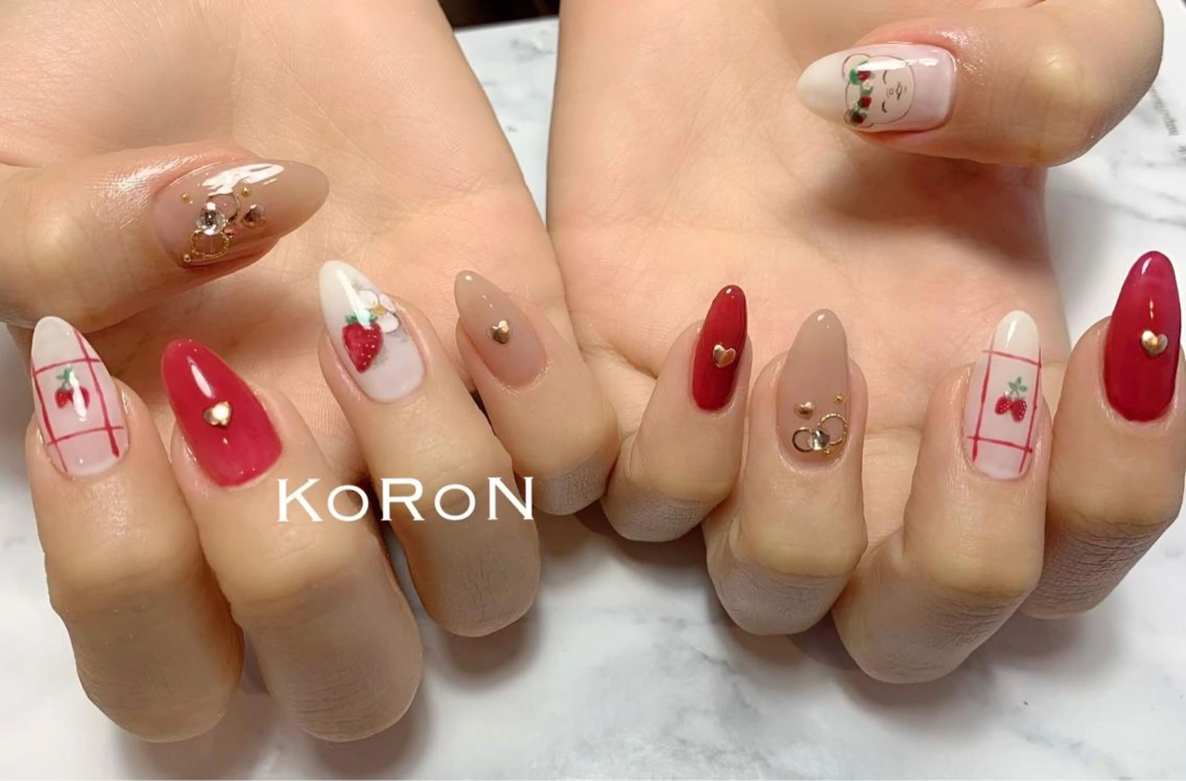 ネイル 自宅サロン鎌倉 KORONのネイルデザイン