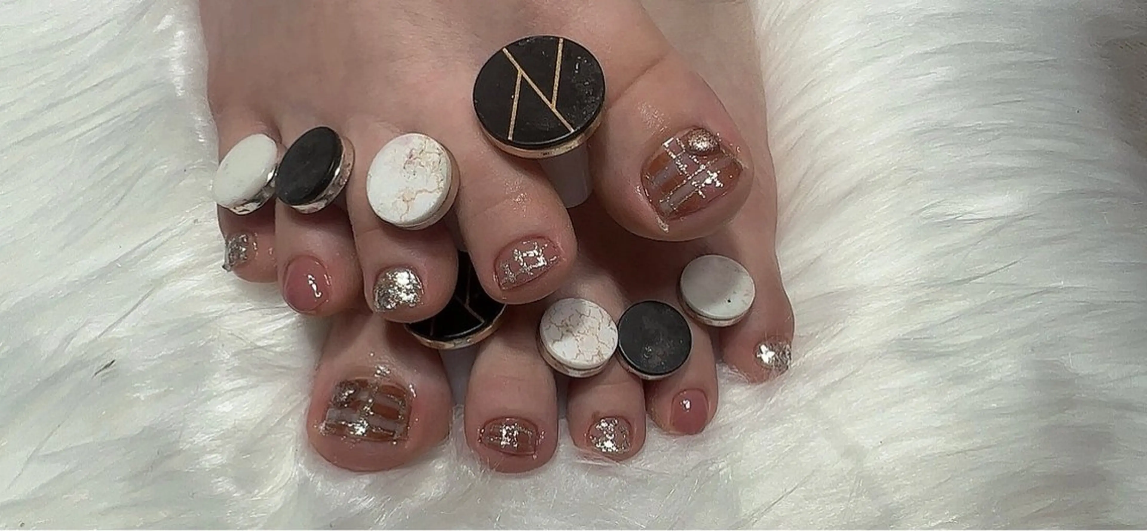 ネイル フットネイル ジェルネイル フットネイル Ruana Nailのネイルデザイン