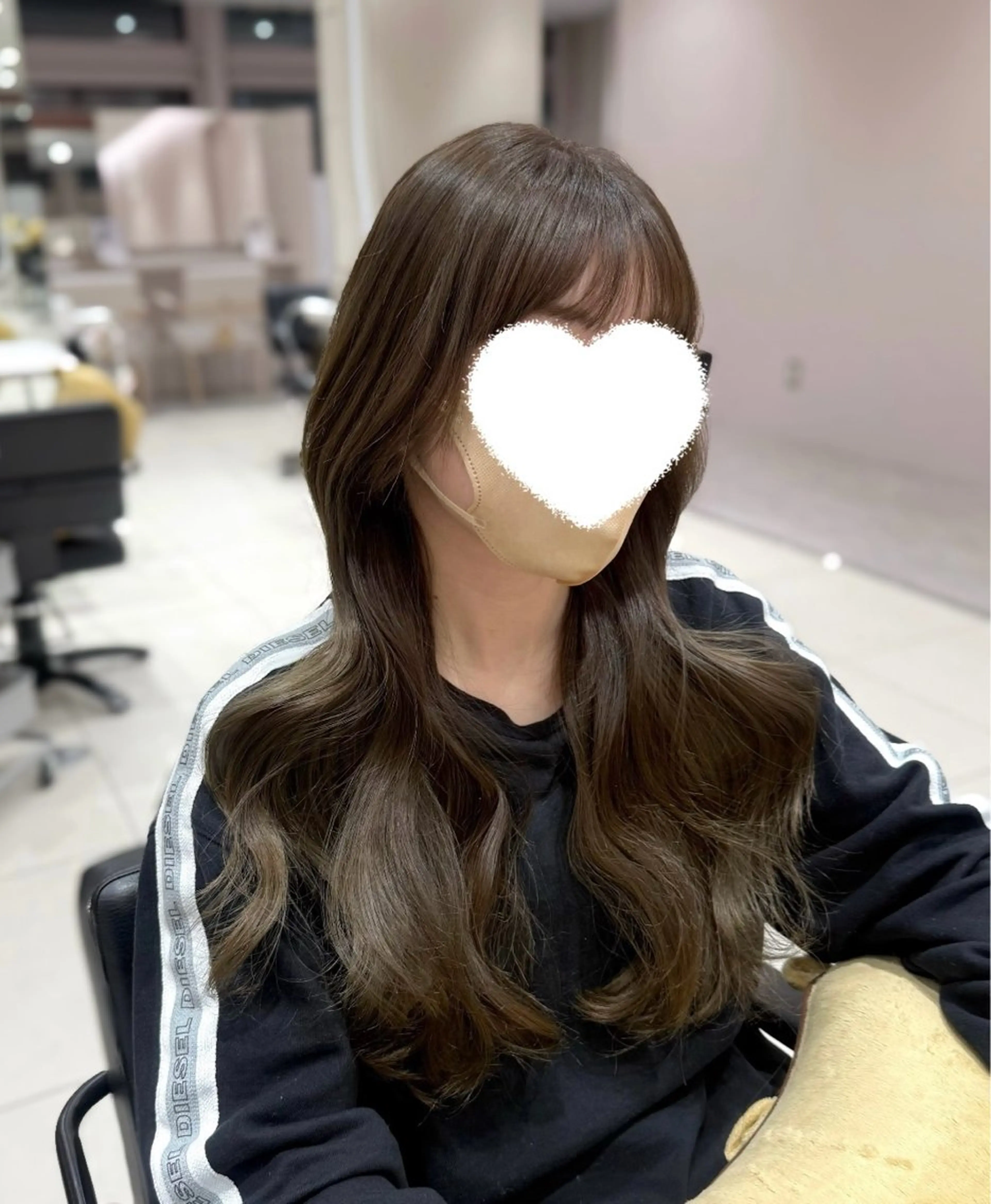 ロング カラー カット ヘアカラー トリートメント 内田 志乃のヘアスタイル