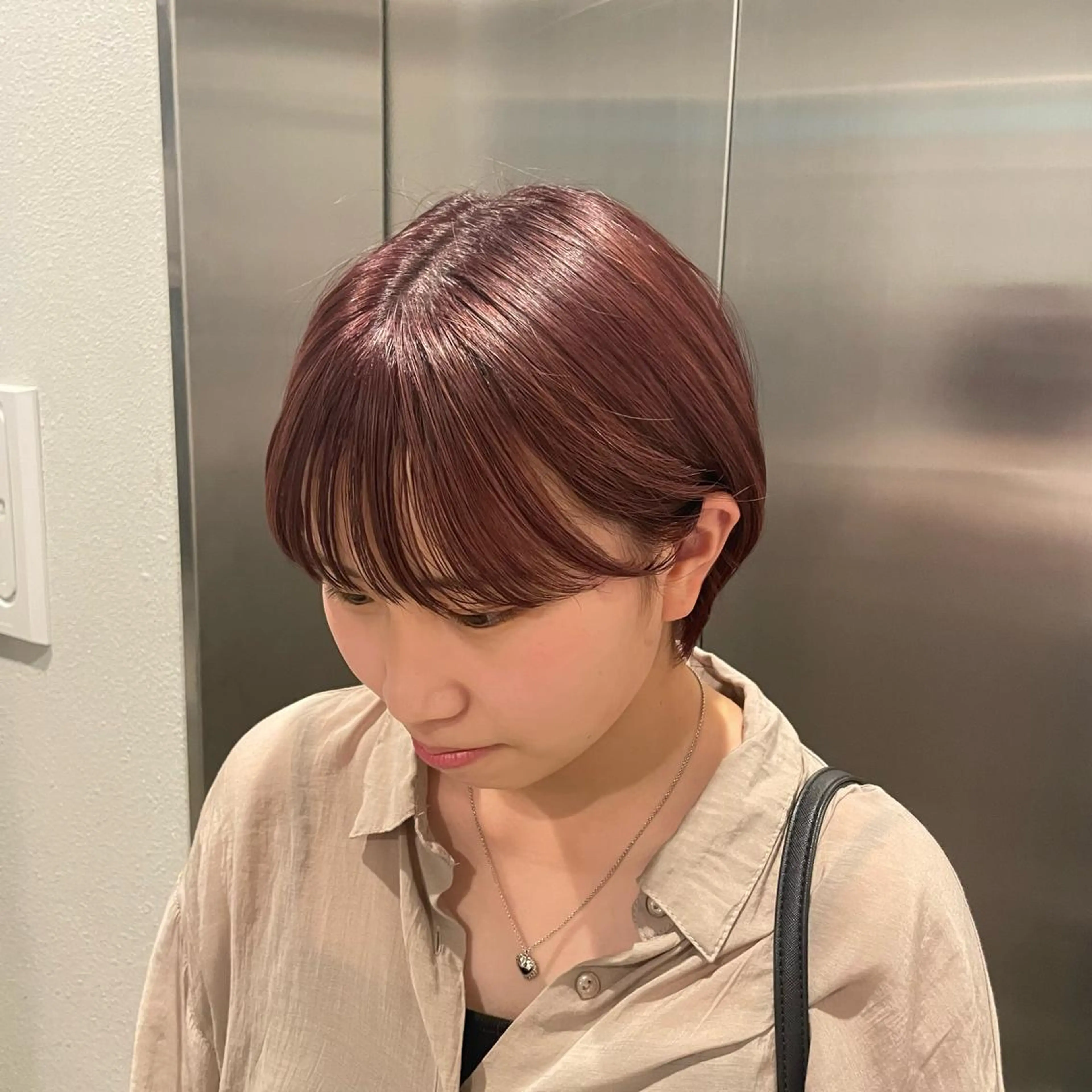 ショート カラー 💖ボブ/髪質改善 顔周りレイヤー/ユイのヘアスタイル