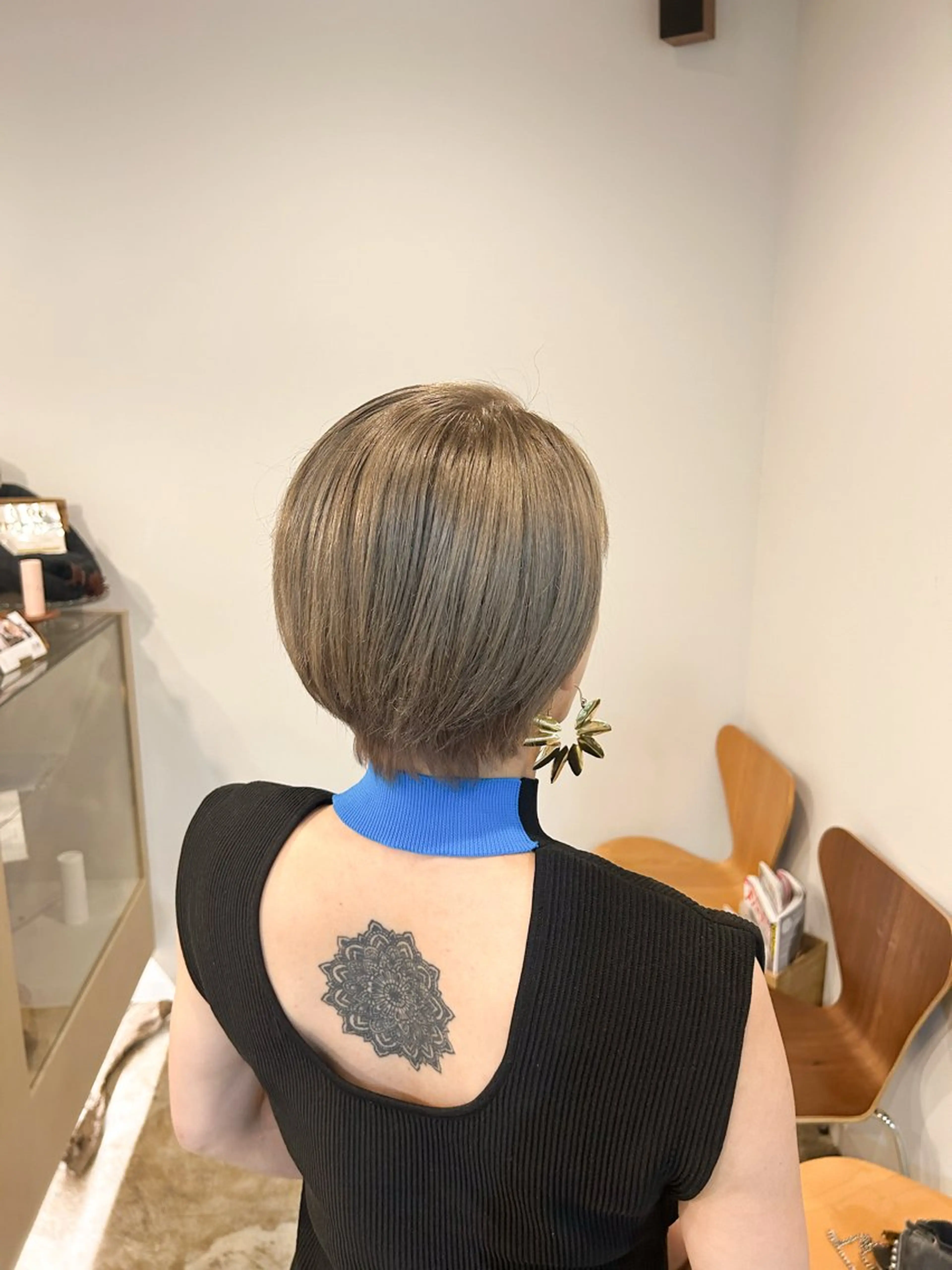 ショート カラー ヘアカラー 川端 明莉のヘアスタイル