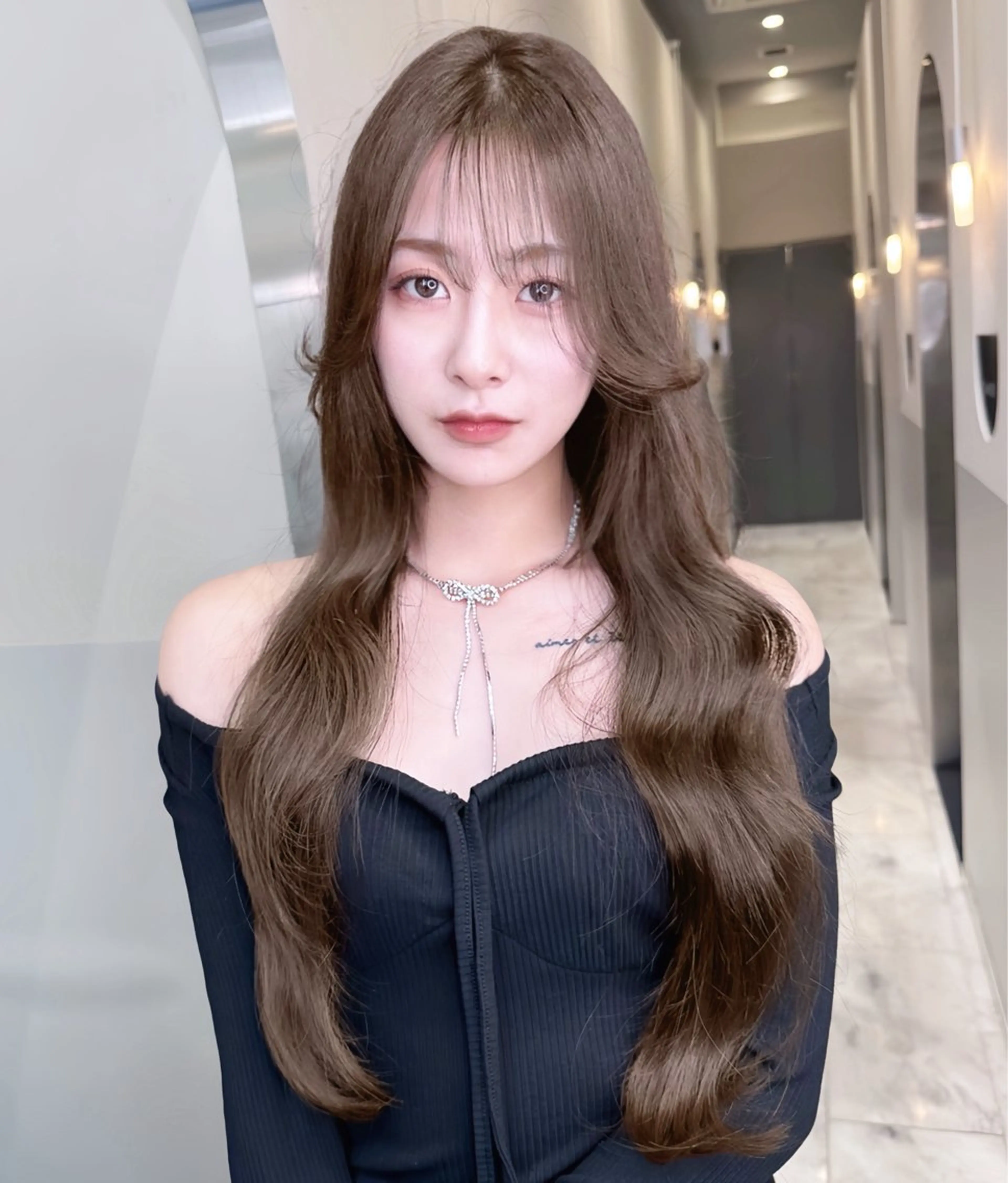 ロング カラー ヘアカラー トリートメント ヘアセット IVE所属・ブリーチなし🤍 渋谷／原島杏奈のヘアスタイル