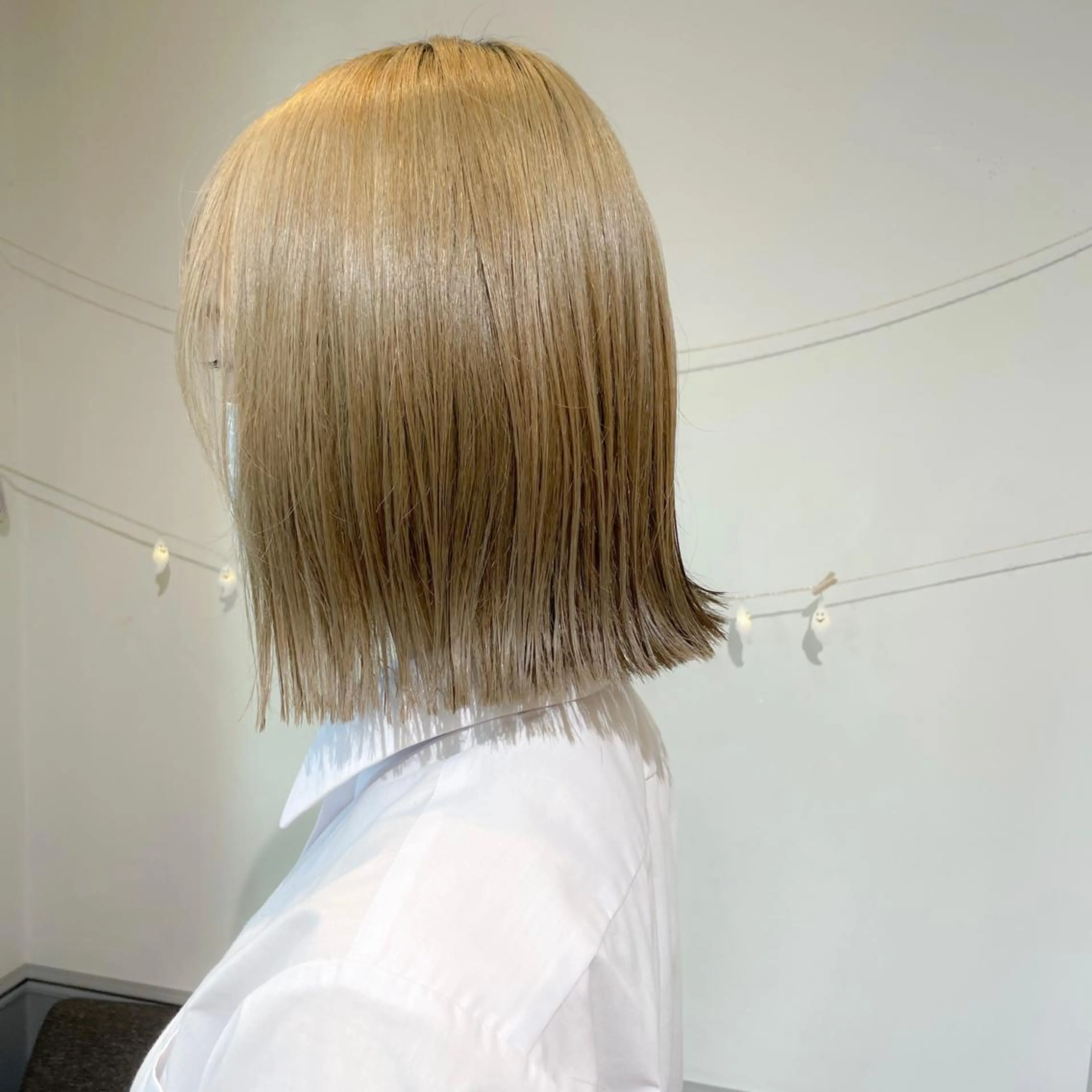 ショート カラー 切りっぱなしボブ グレージュ ハイトーンカラー ボブ ヘアカラー ✨カラー支持No.1 🧸ワキ カナコ🧸のヘアスタイル