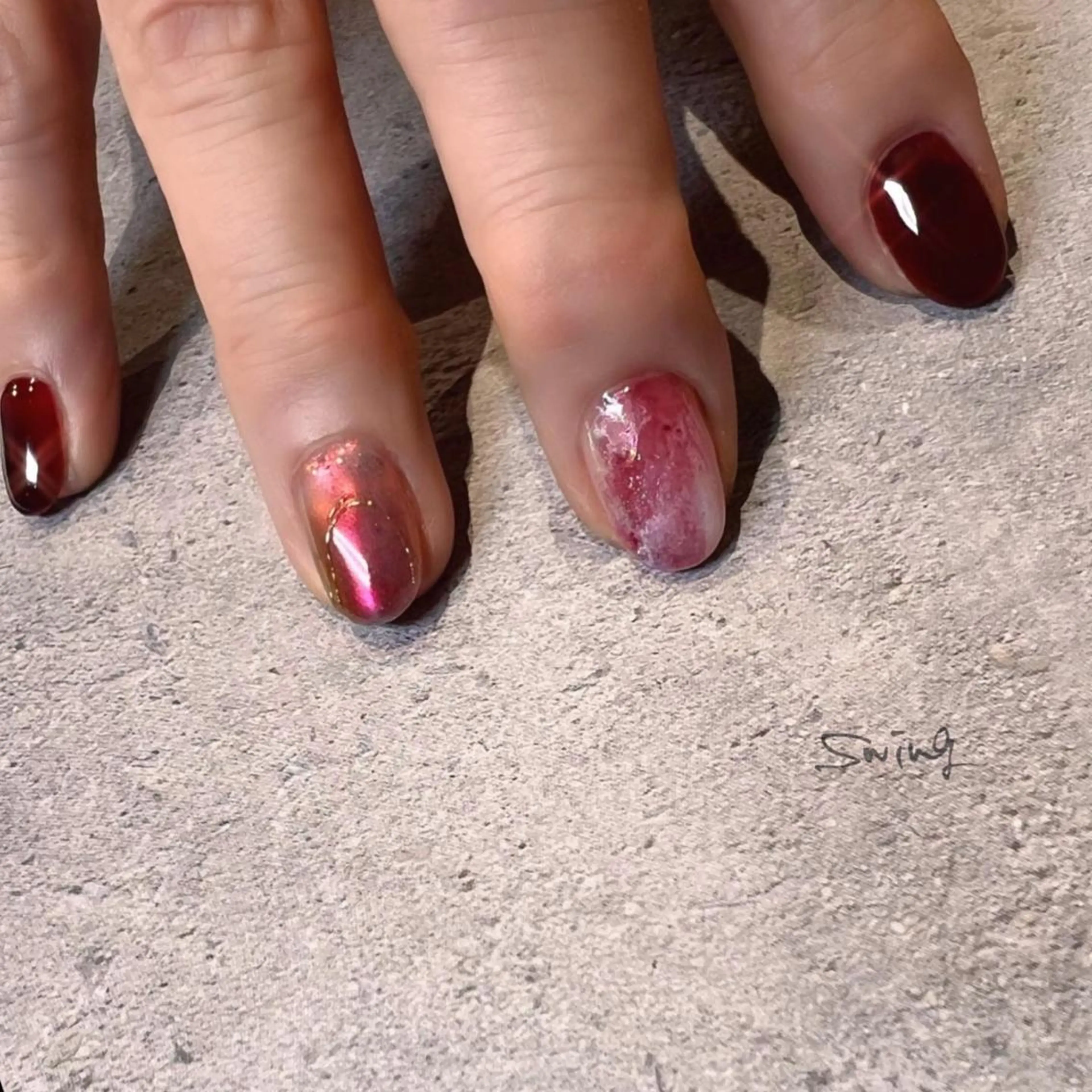 ネイル ボルドー 赤色 SWING Nail Salon所属・Yoshida Takakoのネイルデザイン