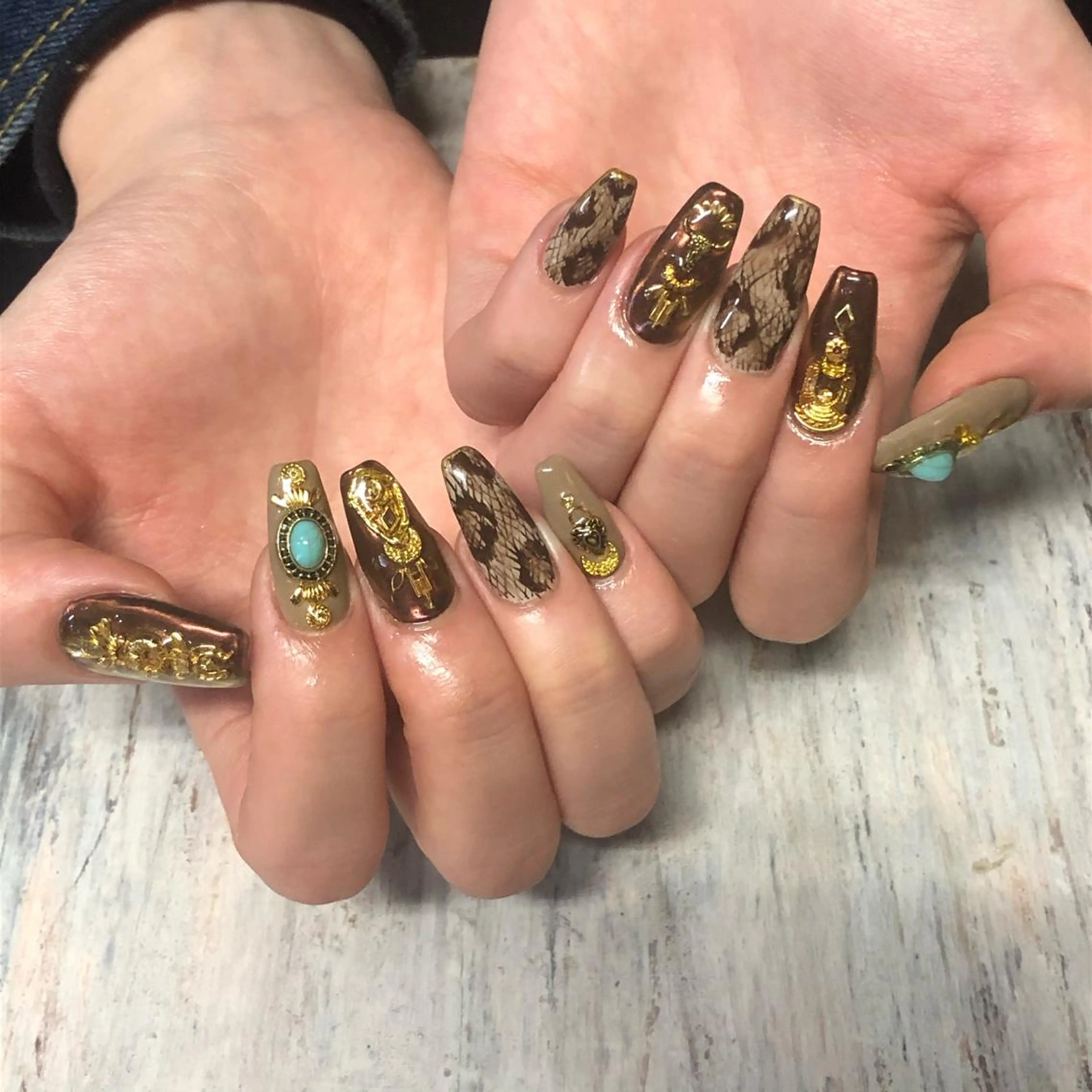 ネイル crestnail所属・小林 束紗のネイルデザイン