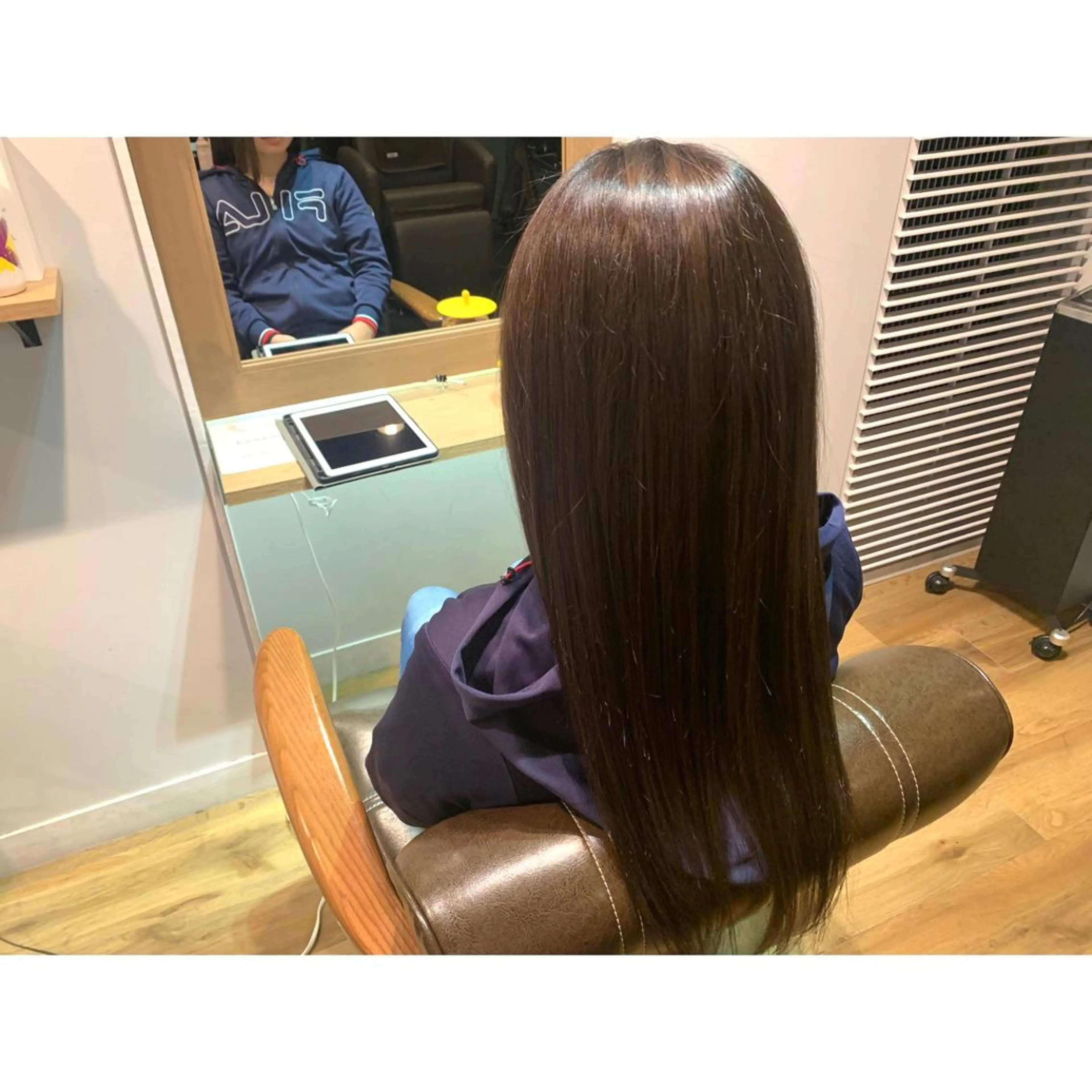 ロング カラー グレージュ ヘアカラー トリートメント ツキダテ ユイのヘアスタイル