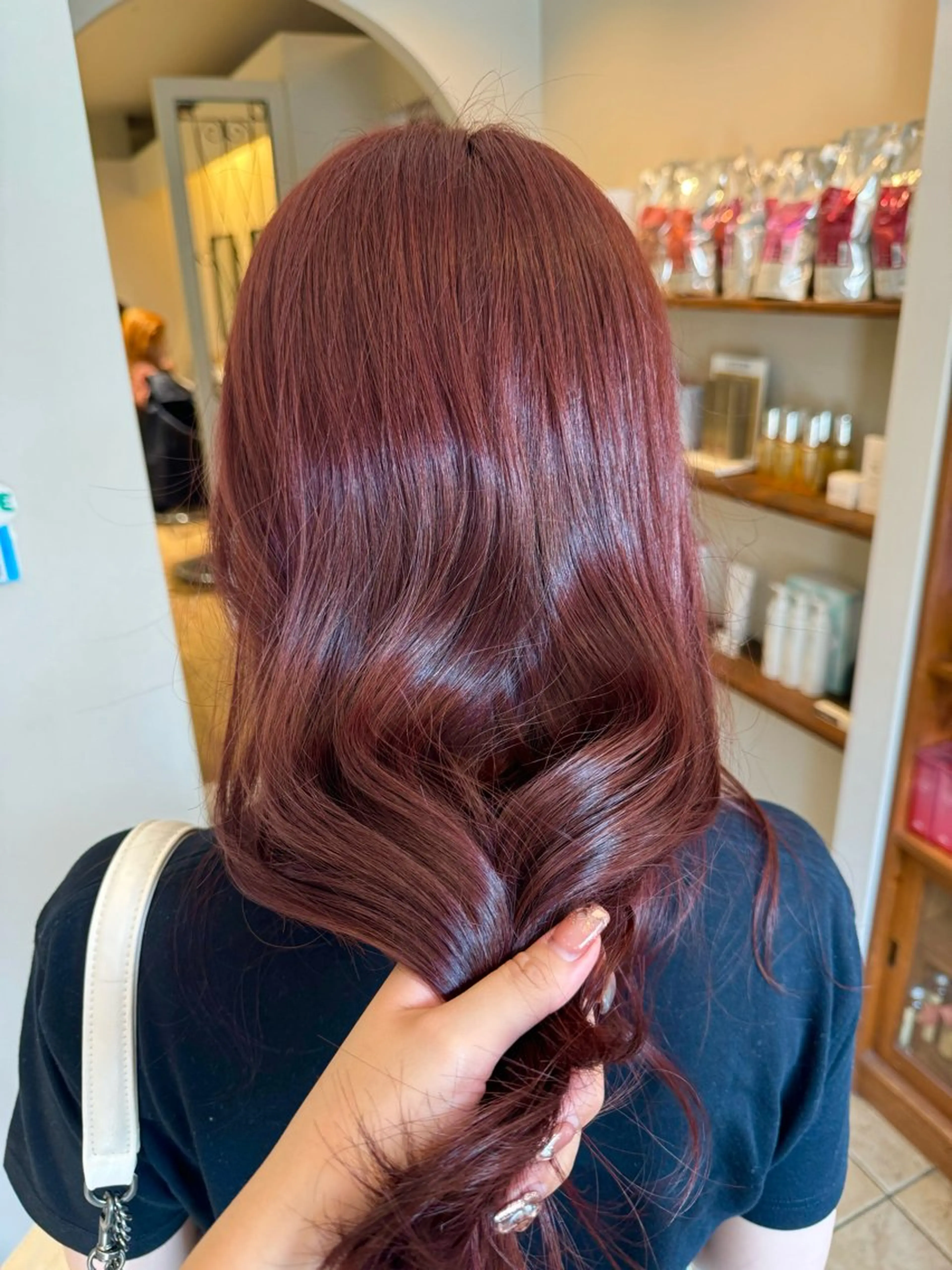 カラー ヘアカラー トリートメント 透明感ある艶カラー / KAKOのヘアスタイル