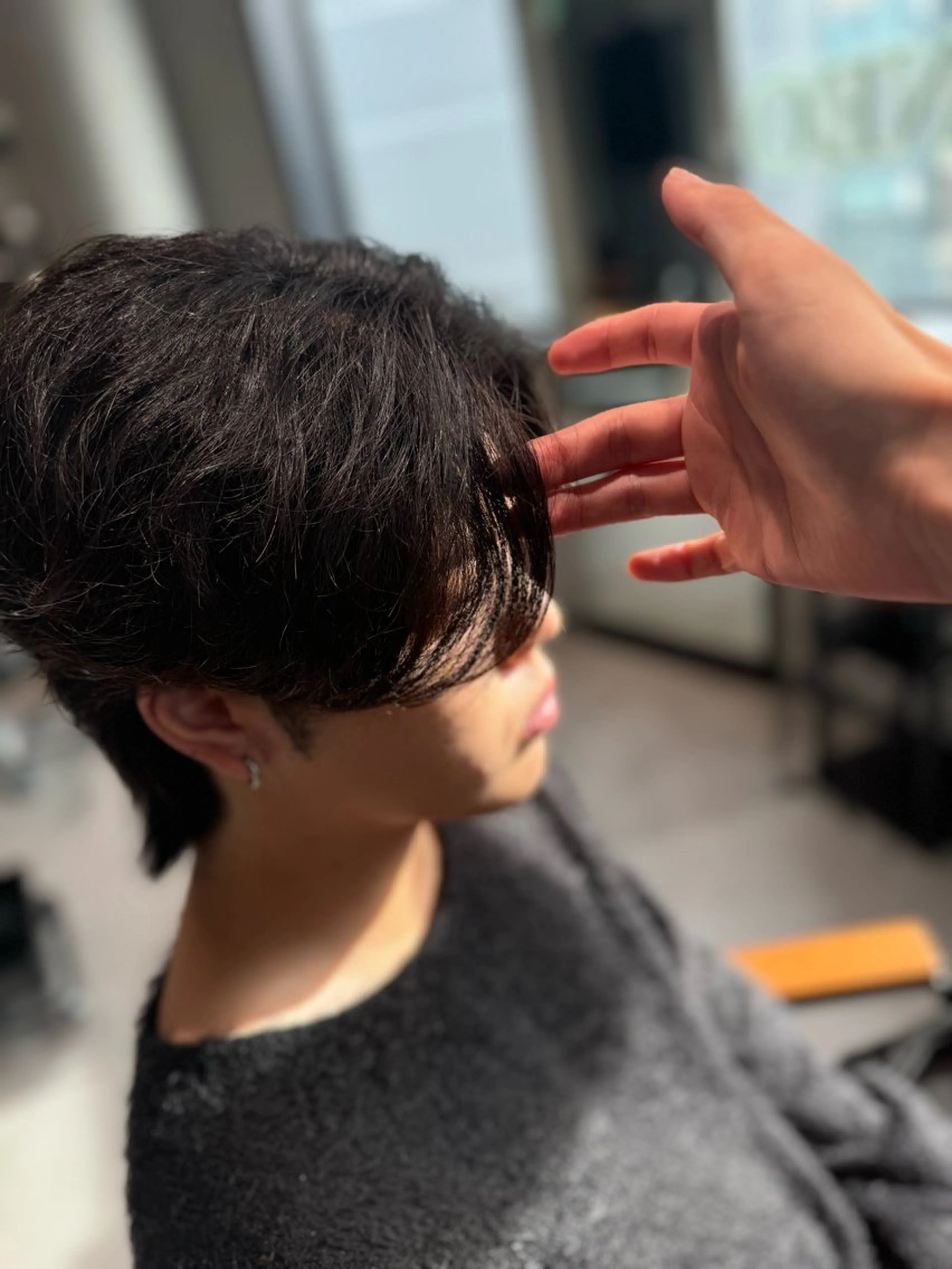 パーマ メンズ 韓国特化🇰🇷愁斗 センターパートパーマのヘアスタイル