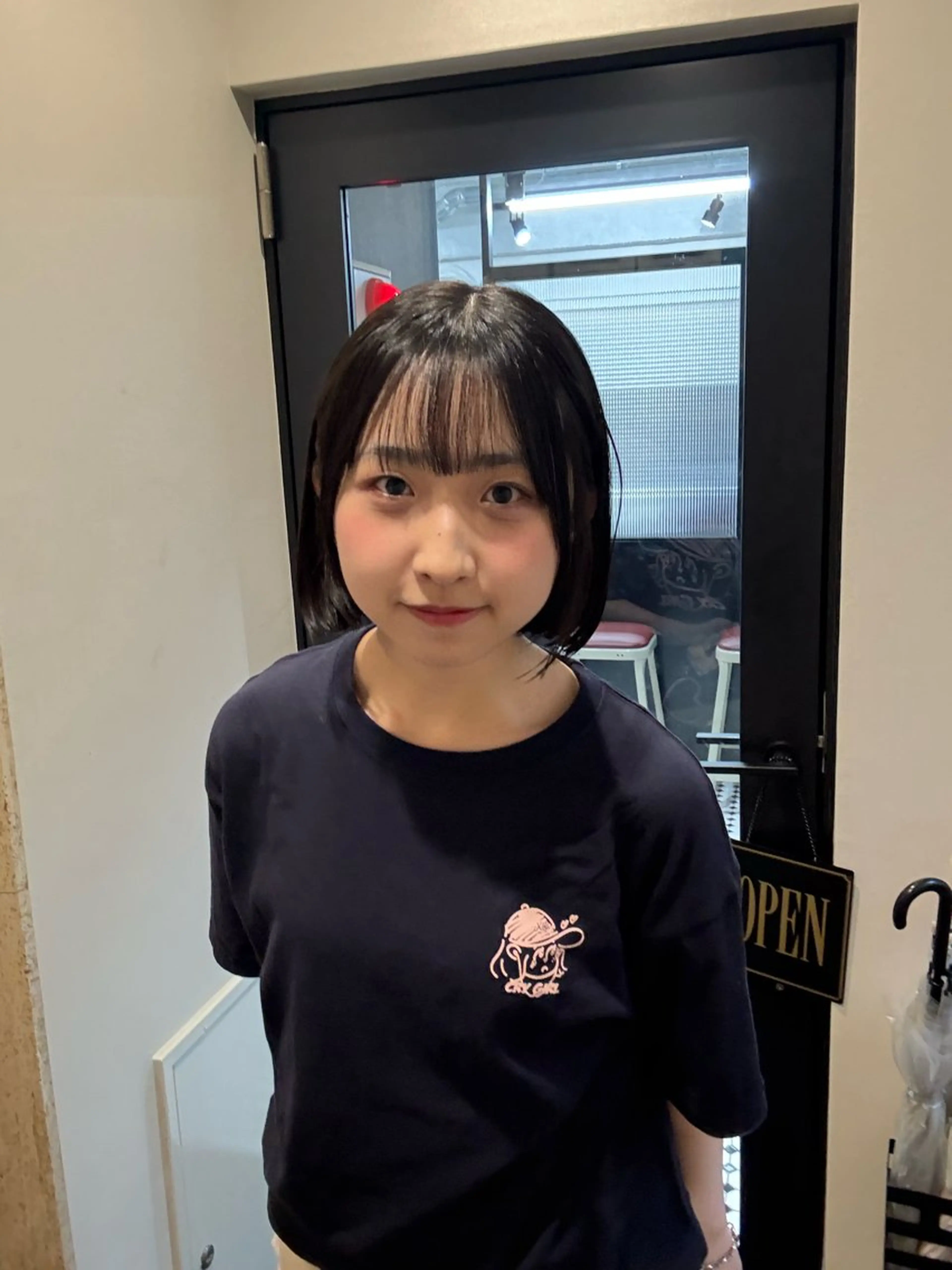 ショート カラー カット ヘアカラー 韓国ヘア暗髪 ダブルカラーメンズ可のヘアスタイル