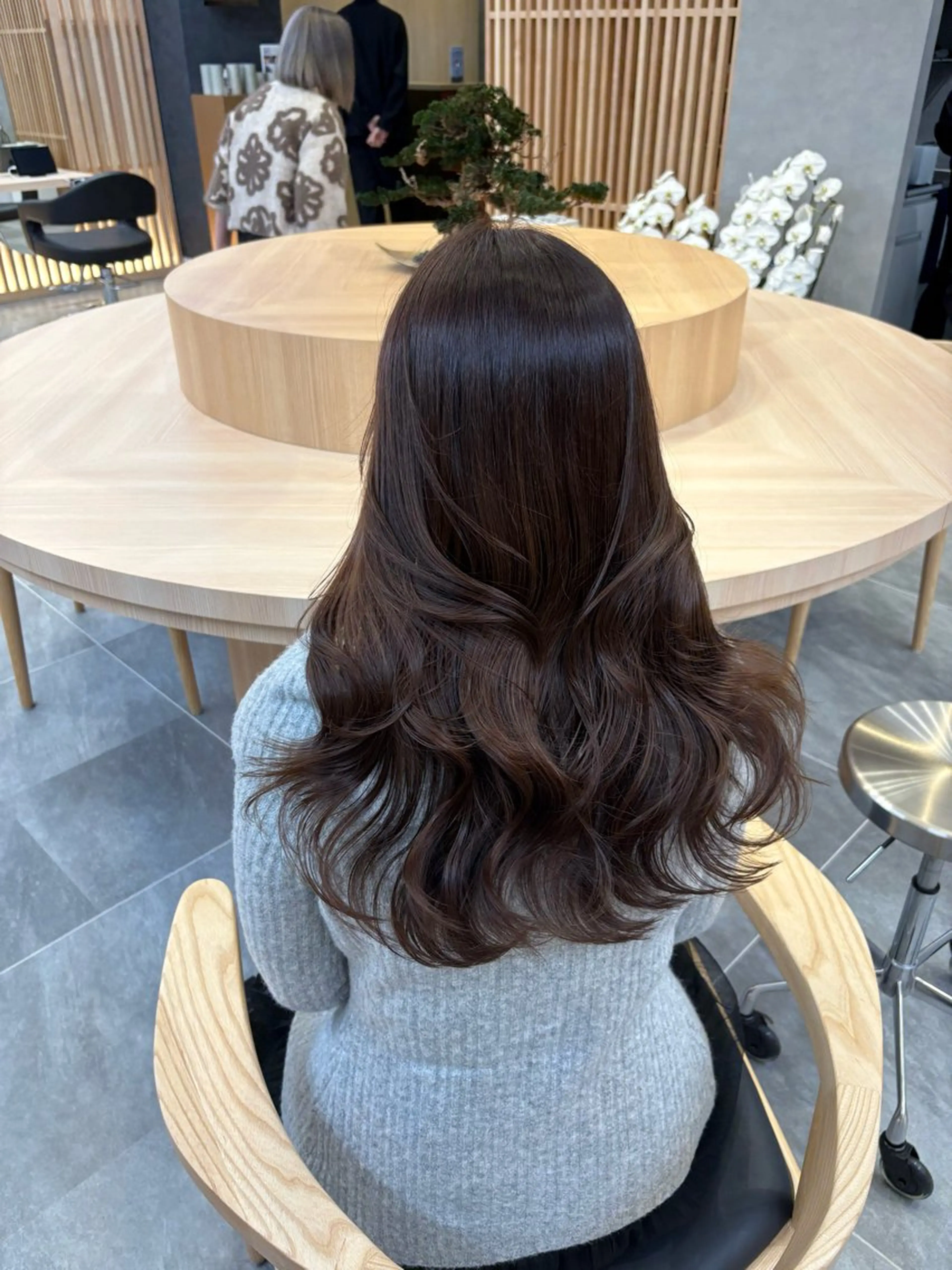 セミロング カラー ヘアアレンジ カット トリートメント ヘッドスパ ヘアセット nana【艶髪】/ 顔まわり/縮毛矯正のヘアスタイル