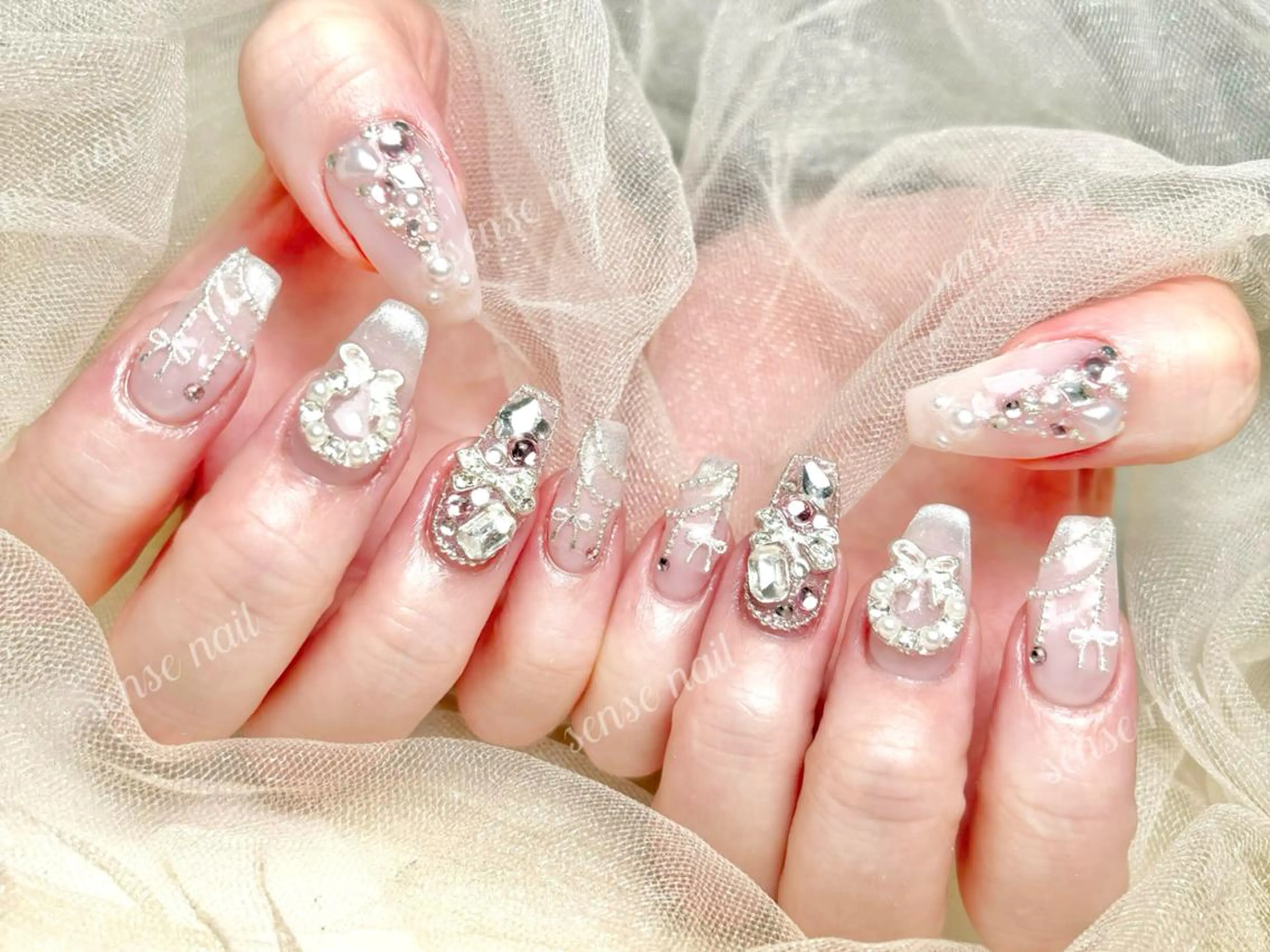 ネイル Kurieitibu 🍬Byu~tīのネイルデザイン