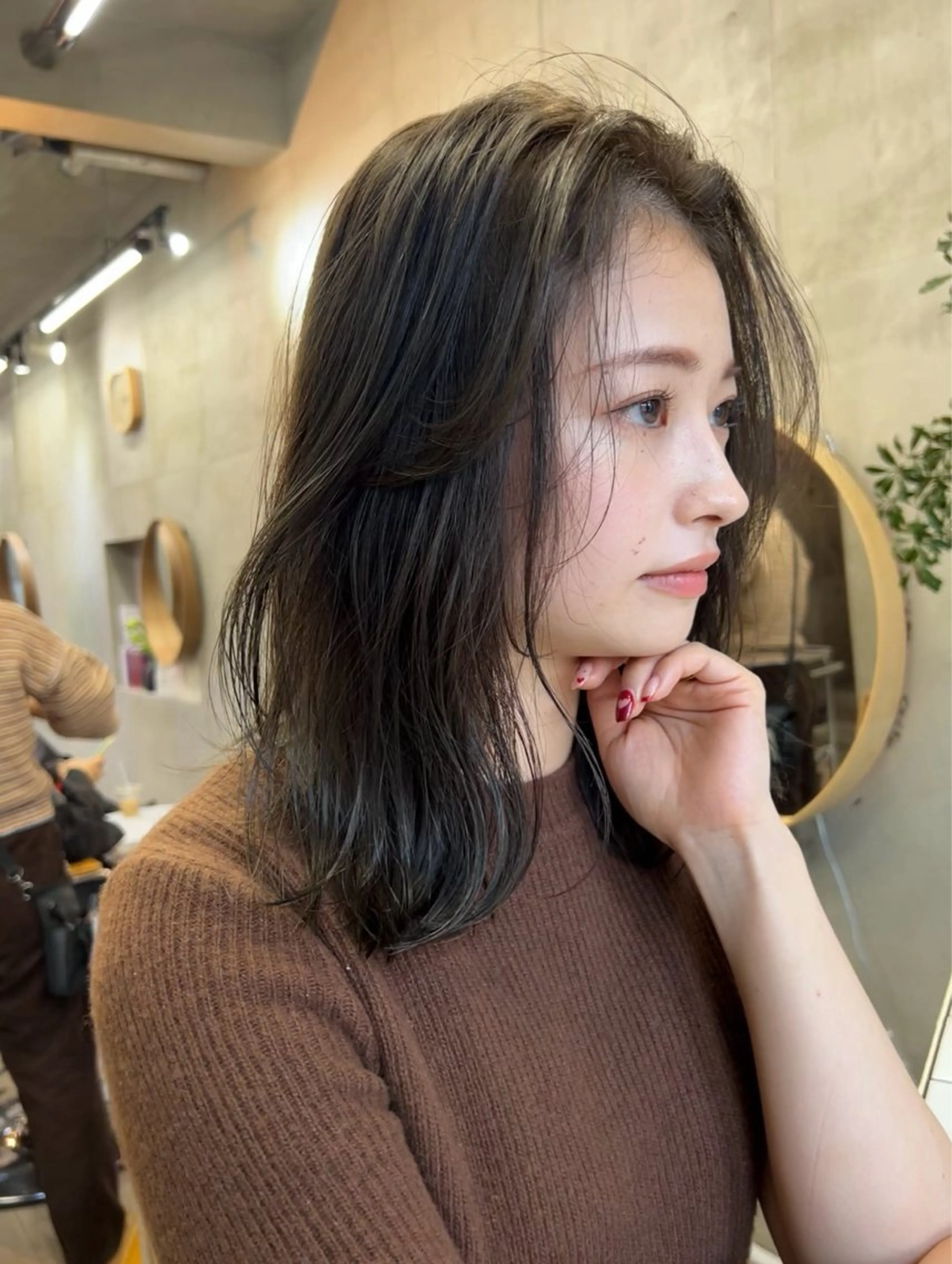 セミロング カラー ベージュカラー ブリーチ ケアブリーチ 透明感カラー ダブルカラー ヘアカラー SALT WATER所属・🫐 𝐌𝐚𝐨 🫐ボブモデル募集のヘアスタイル