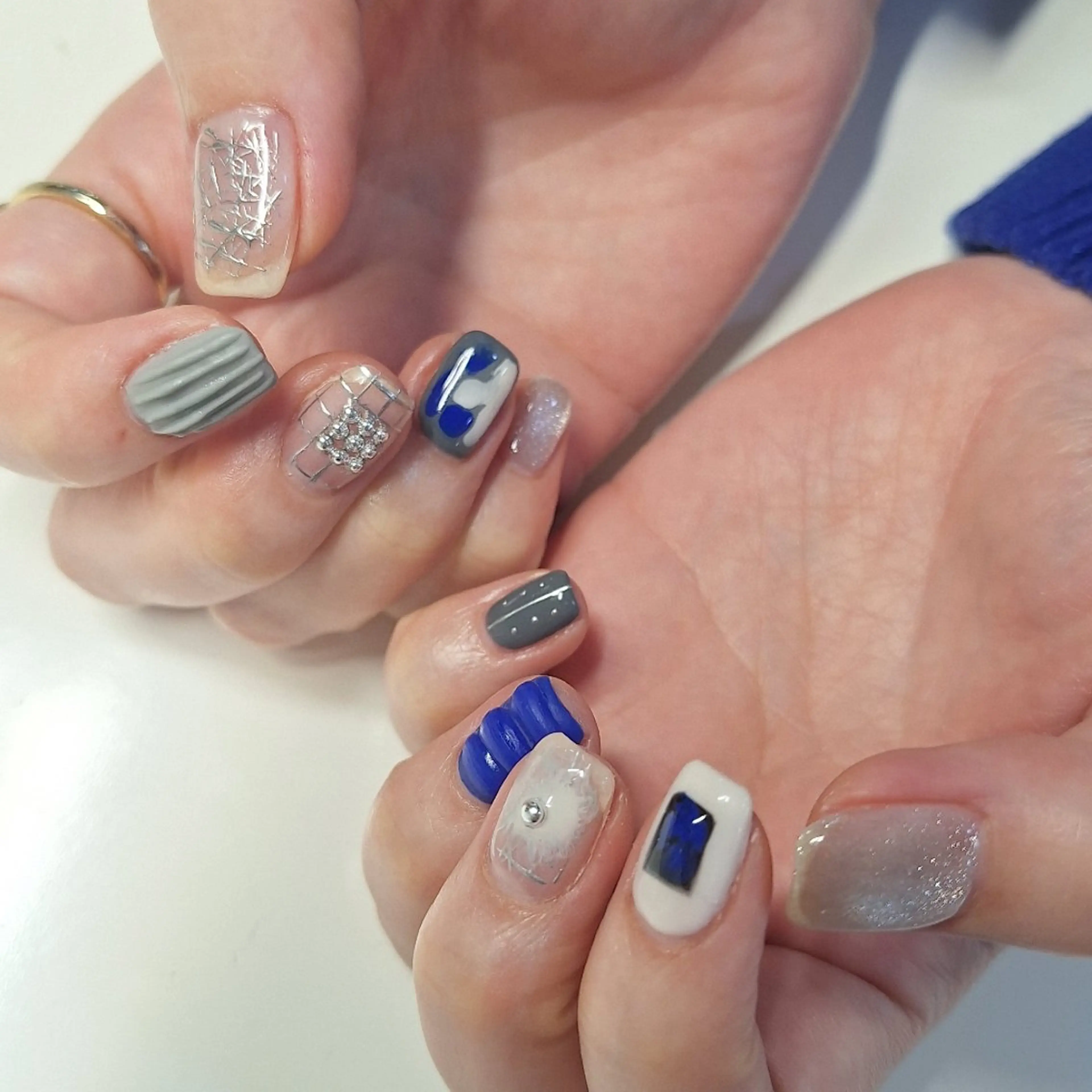 ネイル ハンドネイル nailstudio eviz仙台店のネイルデザイン
