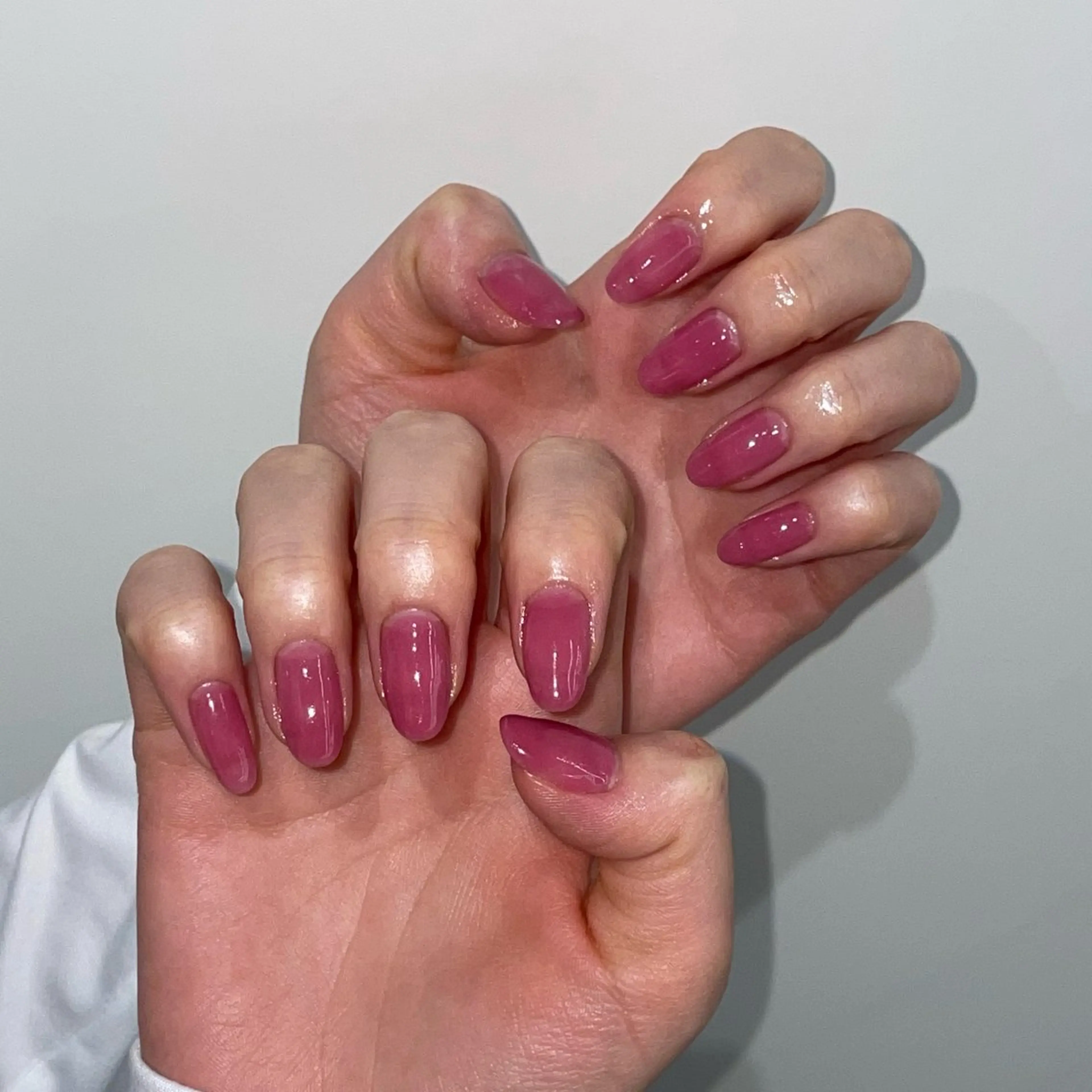 ネイル ななみ.⋆𝜗𝜚 艶カラー/まつパのヘアスタイル