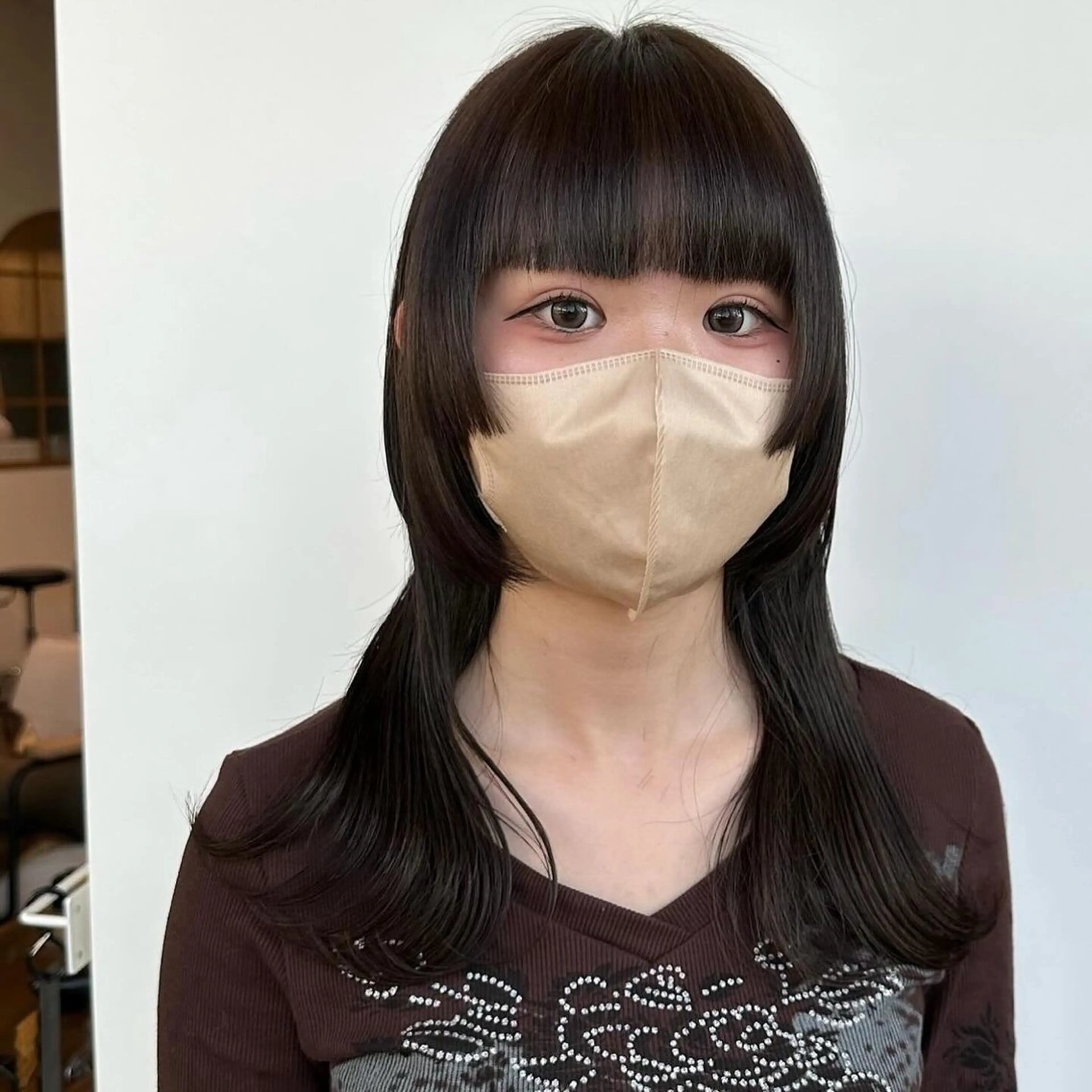ミディアム ボブ くびれヘア 顔まわりレイヤー 顔周りカット ハッシュカット カット トリートメント 大阪ウルフカット ハッシュカットのヘアスタイル