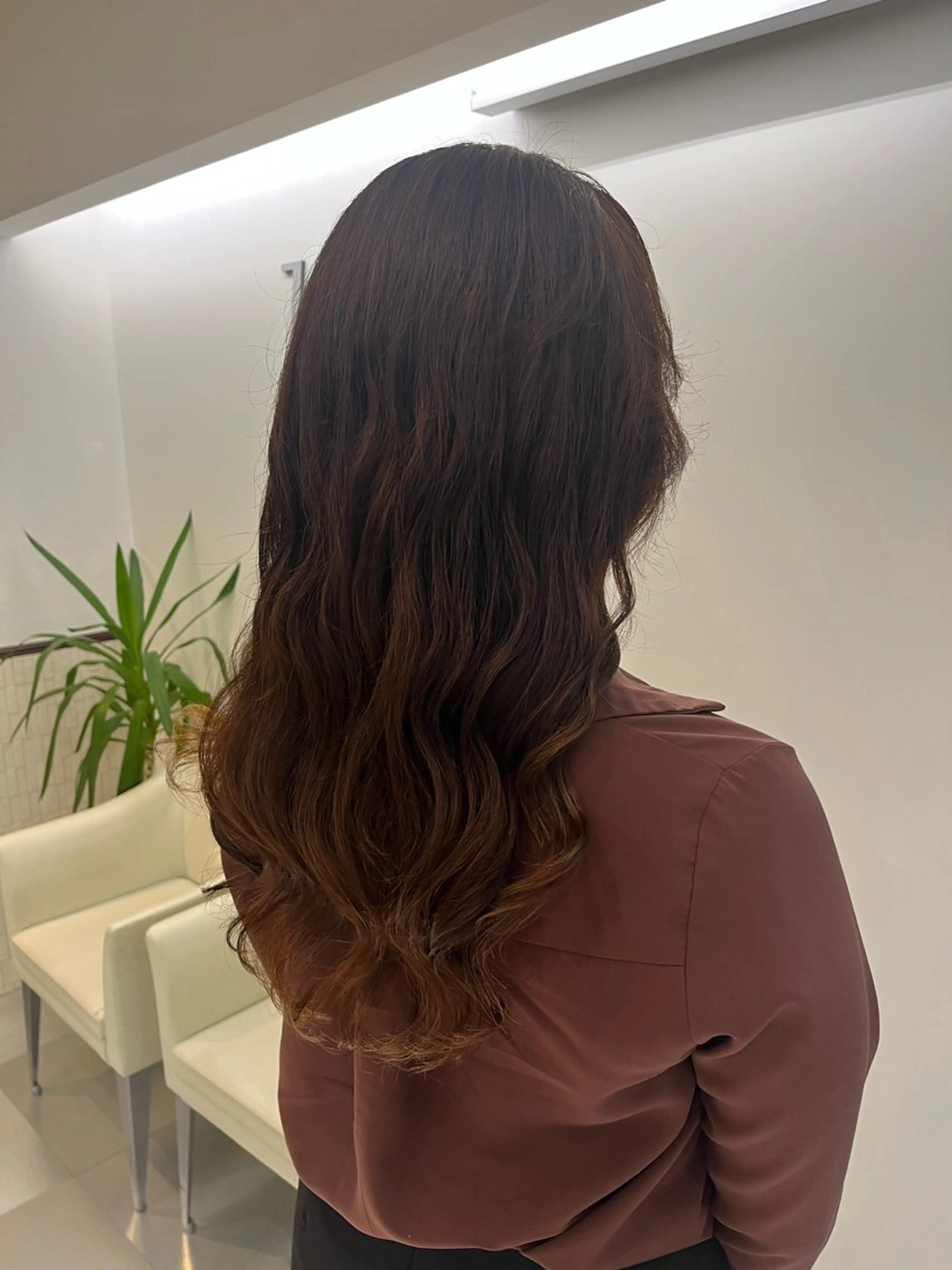 ロング パーマ 韓国風ヘア コテ巻き風パーマ 藤澤　知彌のヘアスタイル